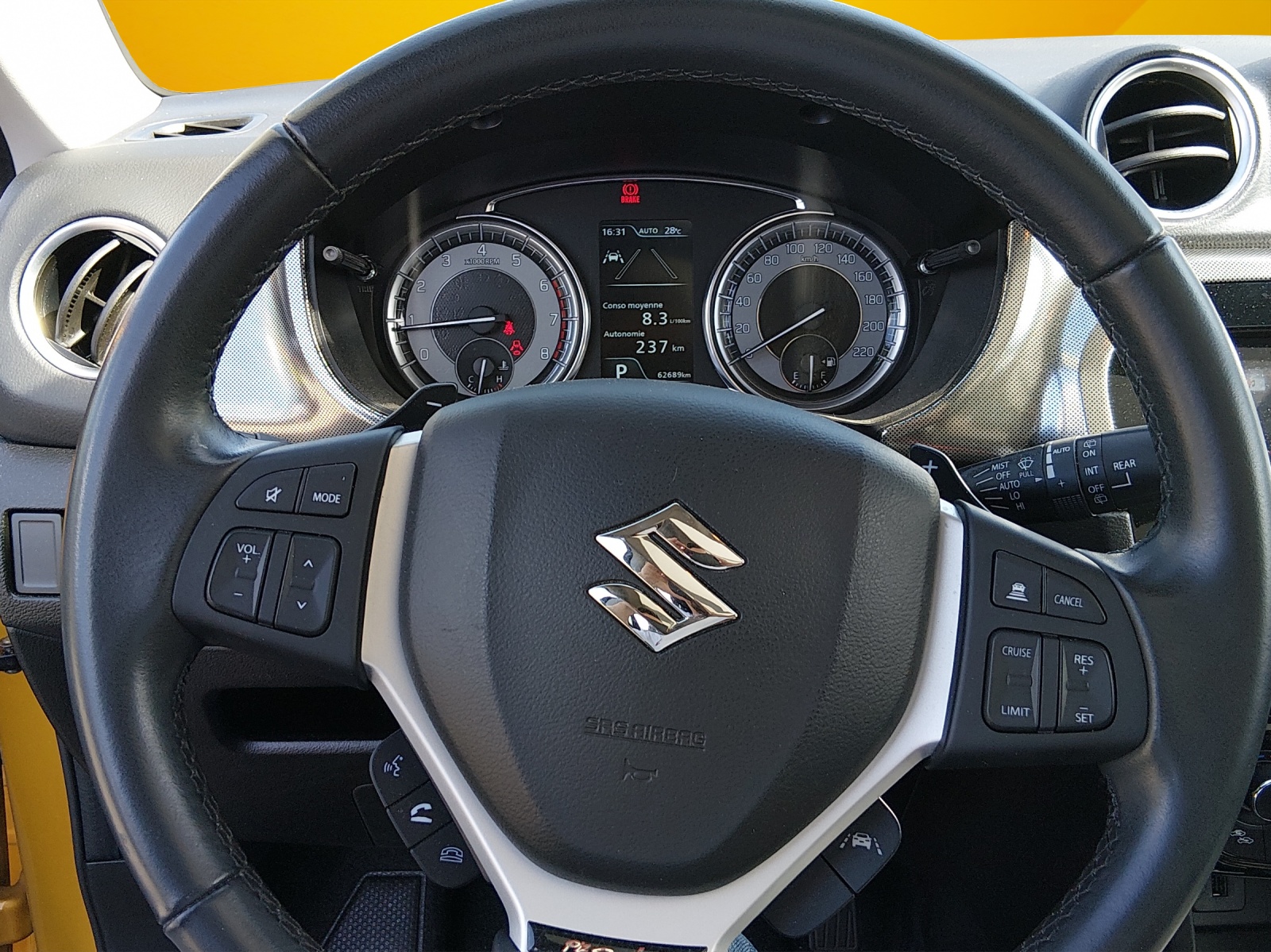 SUZUKI Vitara 1.4 Boosterjet Piz Sulai Top Hybrid Automatic-image-9