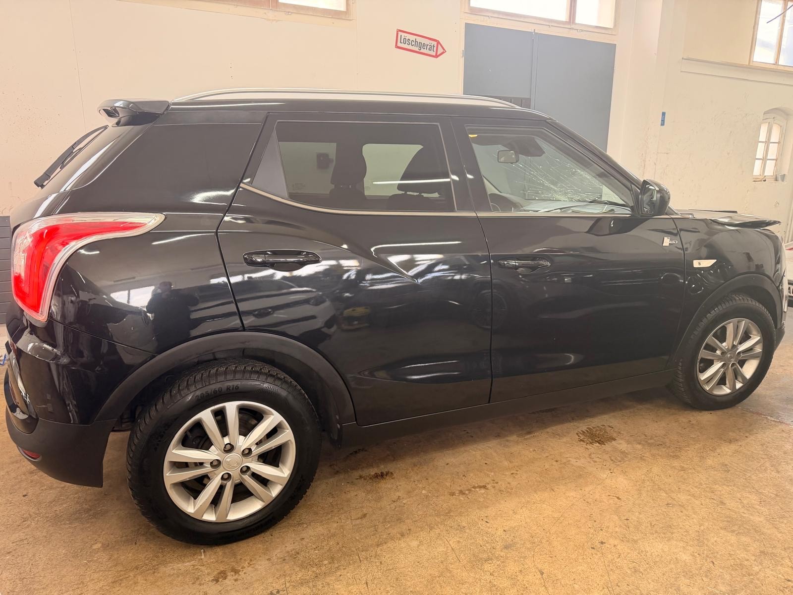 KGM-SsangYong Tivoli 1.6 e-XGi Quartz 4WD Automatic