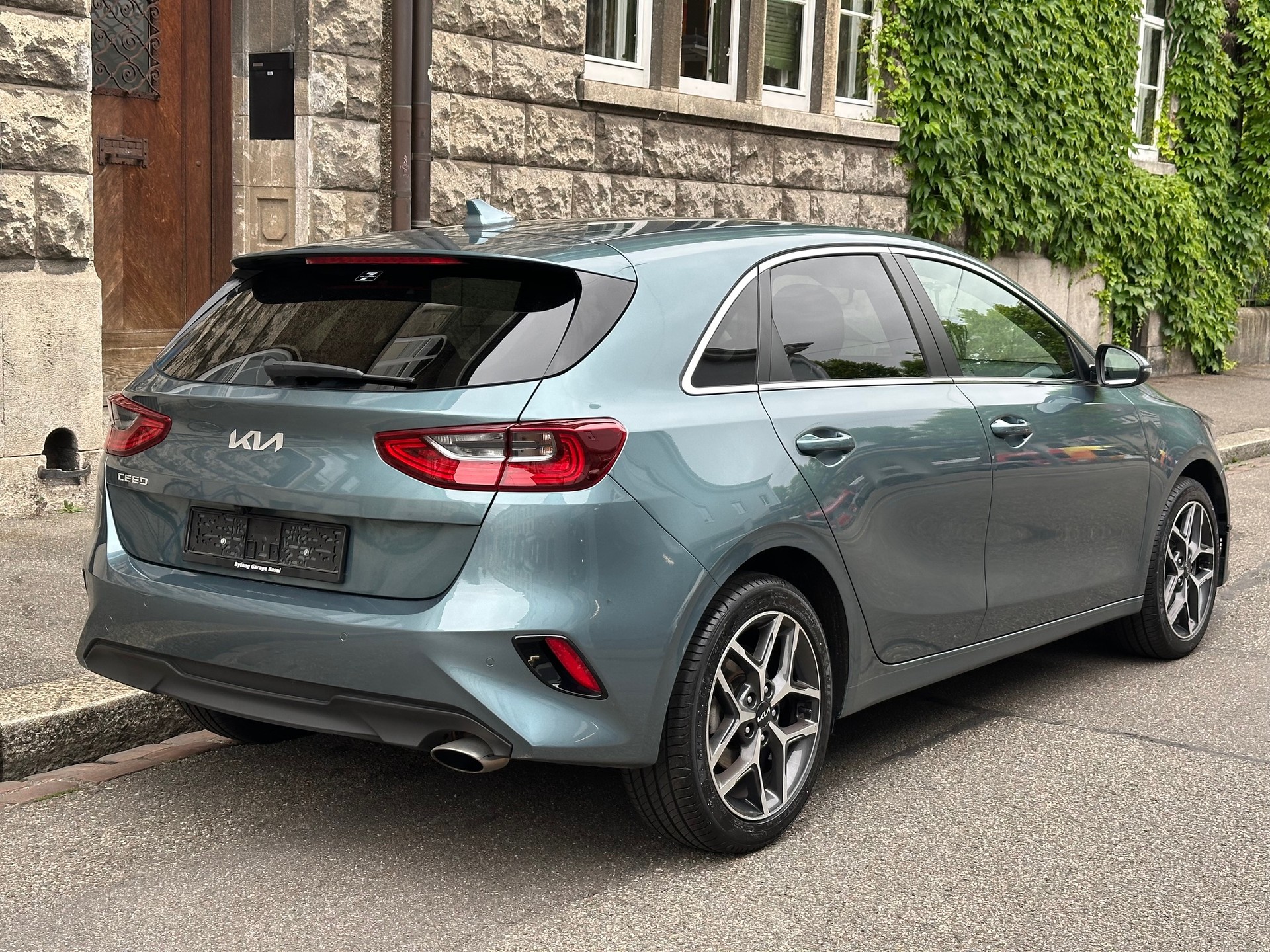 KIA Ceed 1.5 T-GDi Power DCT-image-4