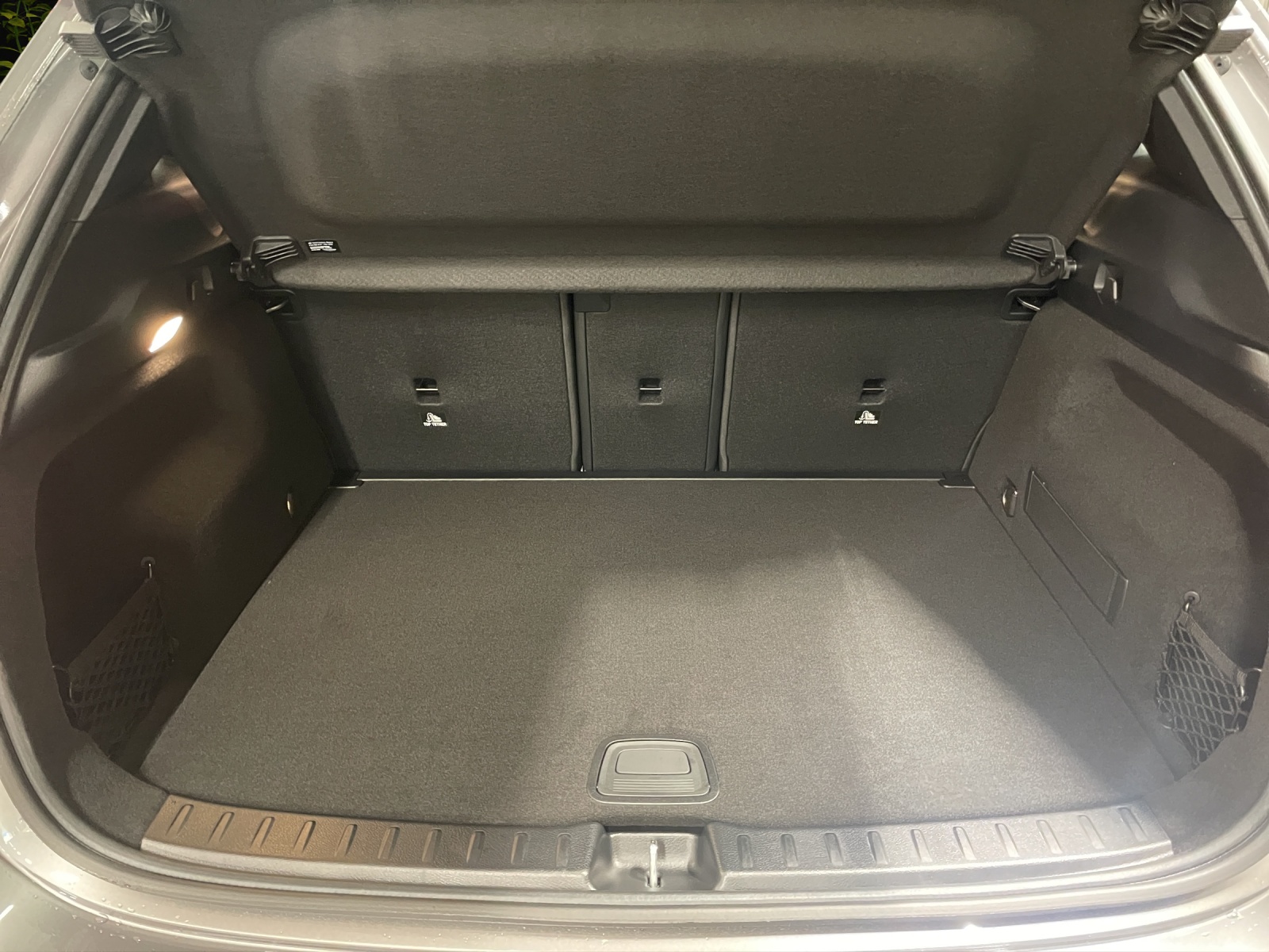 MERCEDES-BENZ GLA 250 4Matic 8G-DCT-image-12