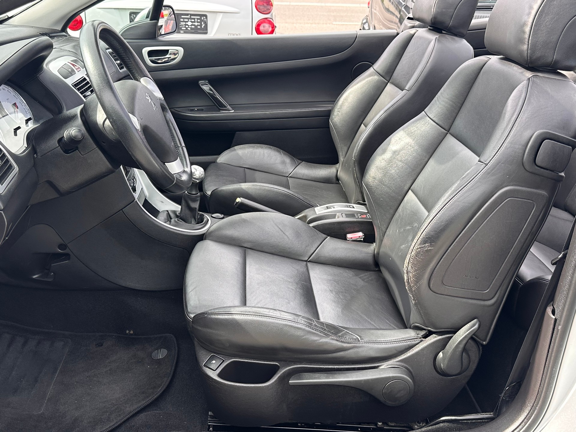 PEUGEOT 307 CC 2.0 16V-image-4