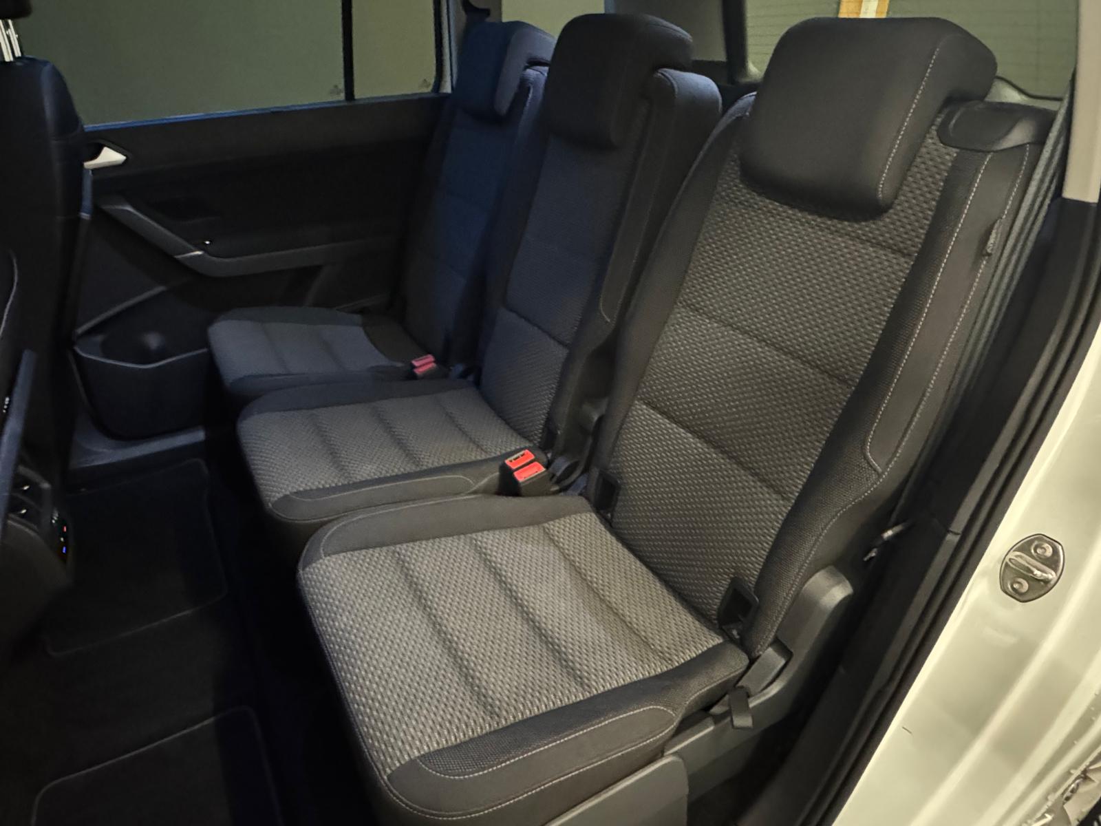 VW Touran 1.4 TSI BlueMotion Technology Comfortline DSG-image-12