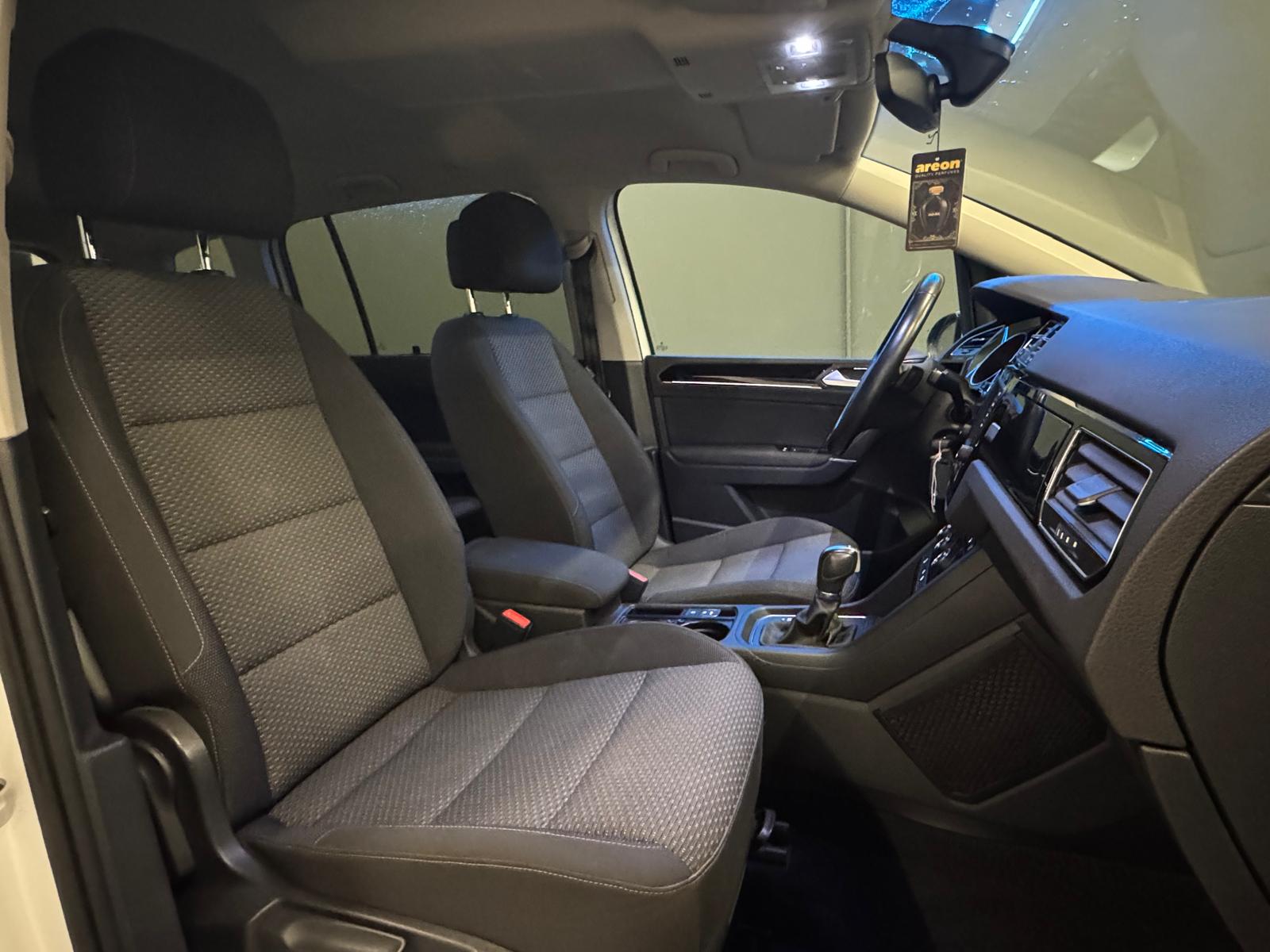 VW Touran 1.4 TSI BlueMotion Technology Comfortline DSG-image-10