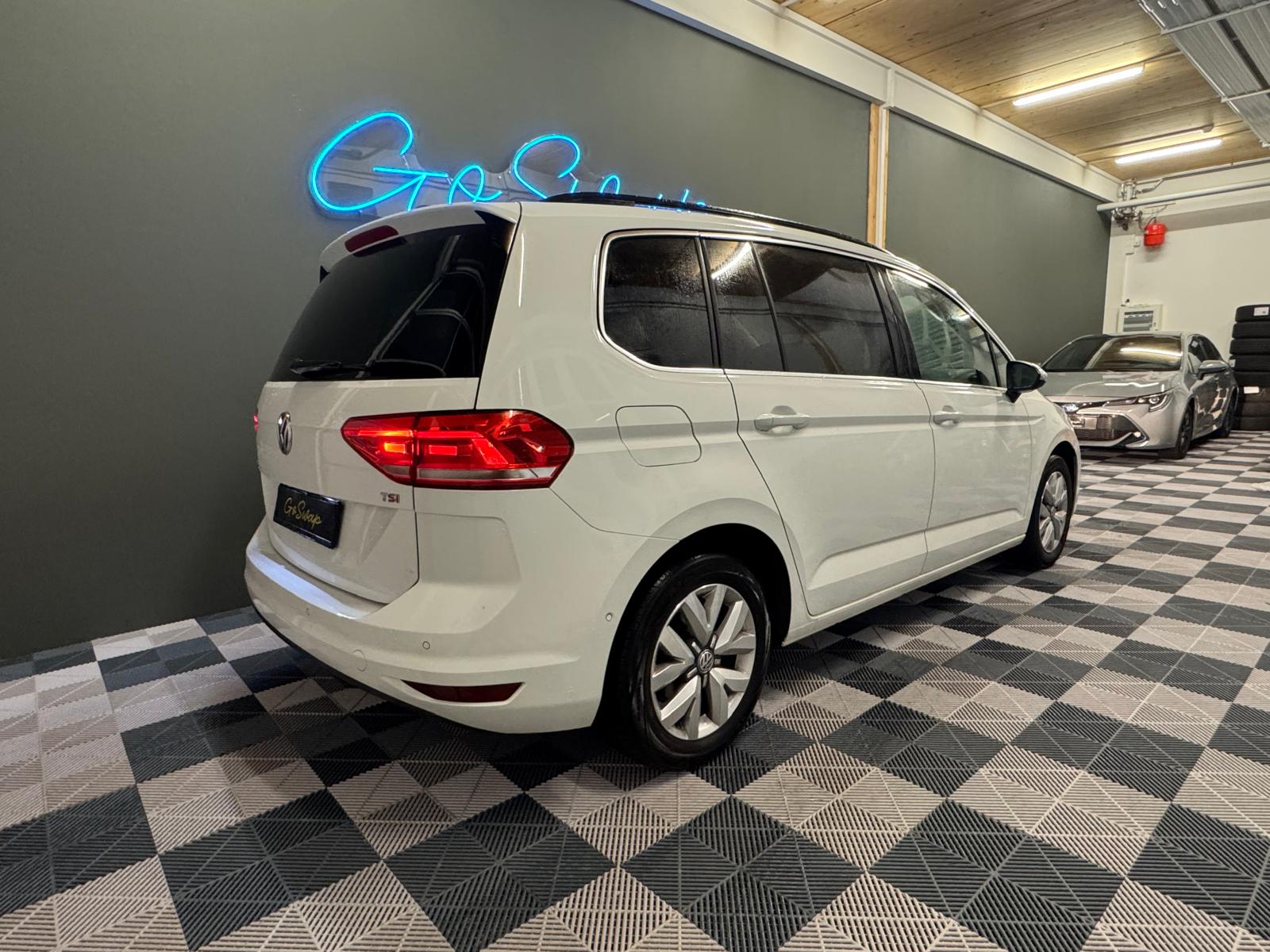 VW Touran 1.4 TSI BlueMotion Technology Comfortline DSG-image-5