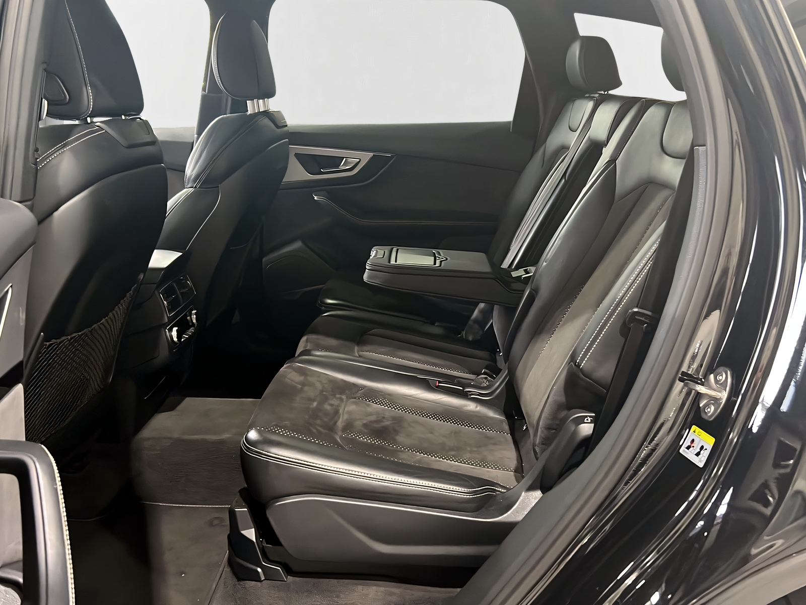 AUDI Q7 3.0 TDI quattro S-Line**Matrix,Panodach,S-Line,7-Plätzer,Frisch ab MFK**-image-9