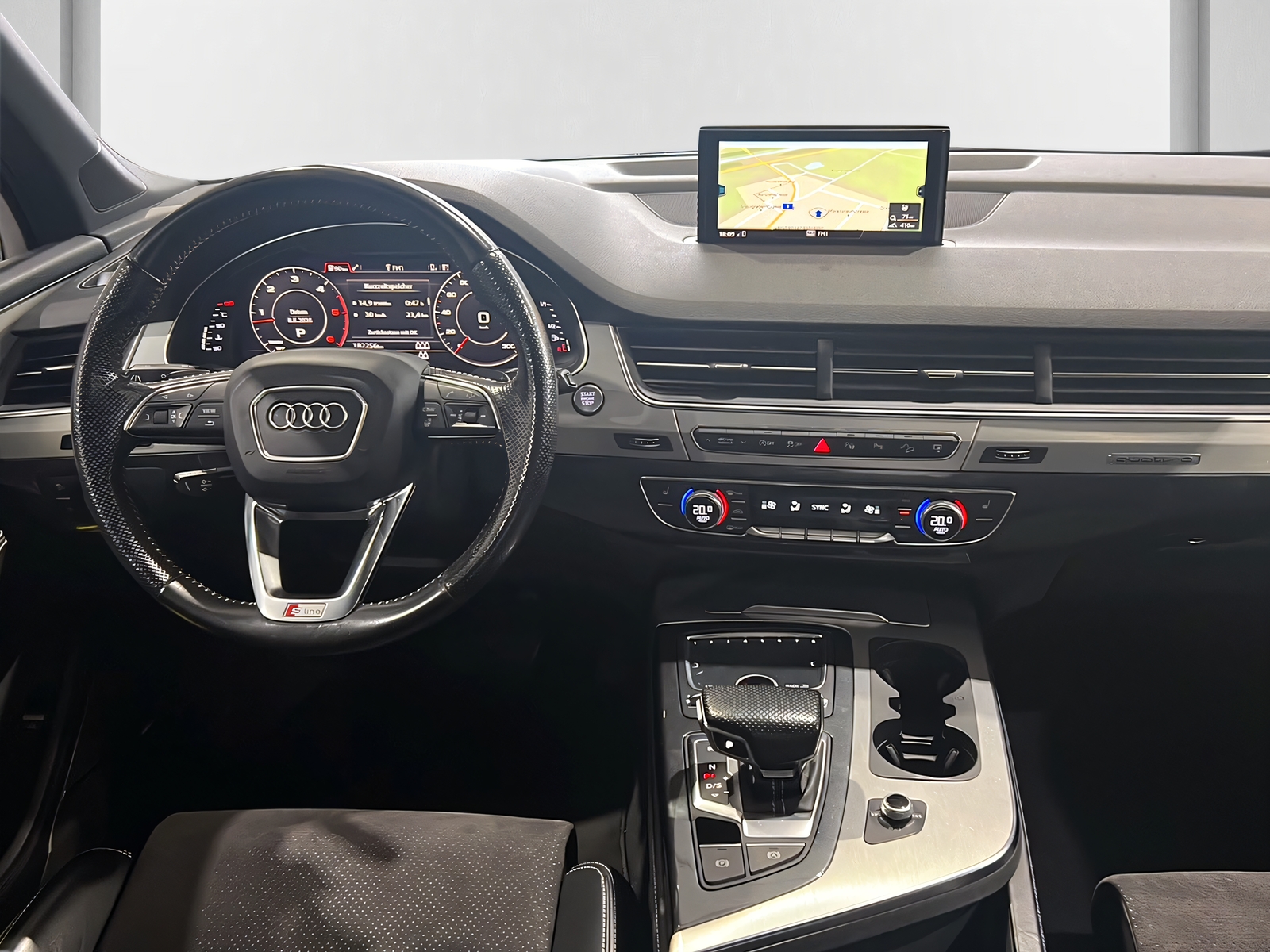AUDI Q7 3.0 TDI quattro S-Line**Matrix,Panodach,S-Line,7-Plätzer,Frisch ab MFK**-image-7