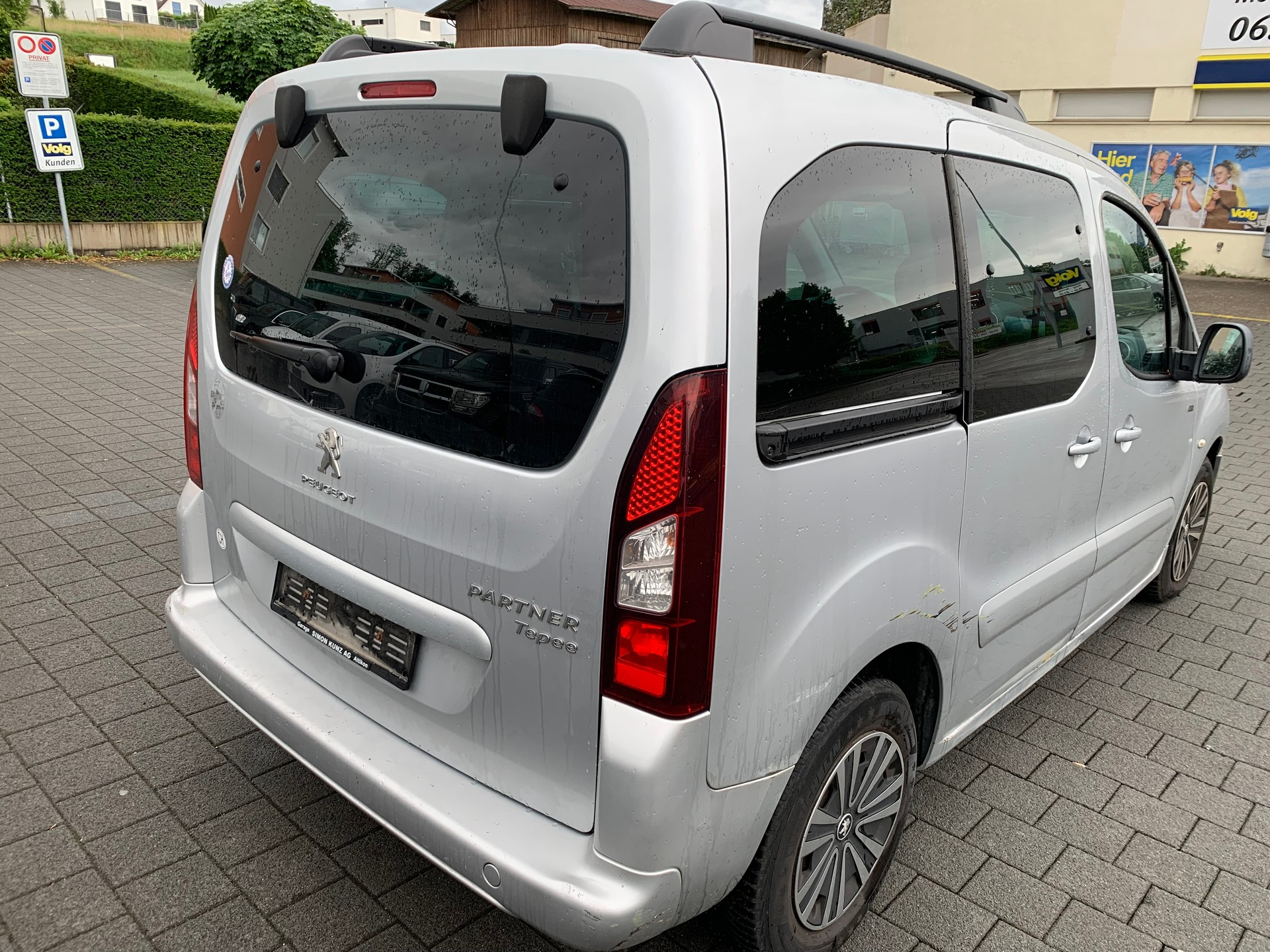 PEUGEOT Partner 1.6 Family-image-3