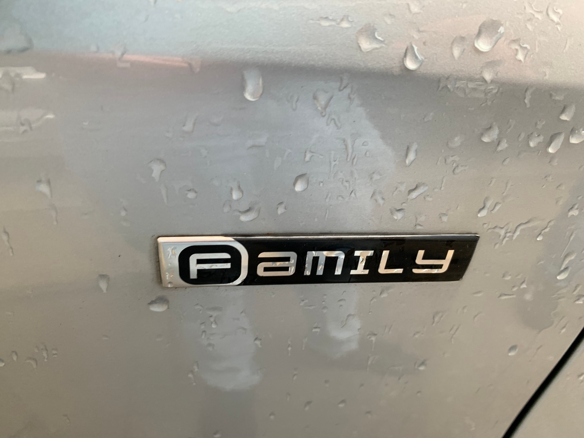 PEUGEOT Partner 1.6 Family-image-11