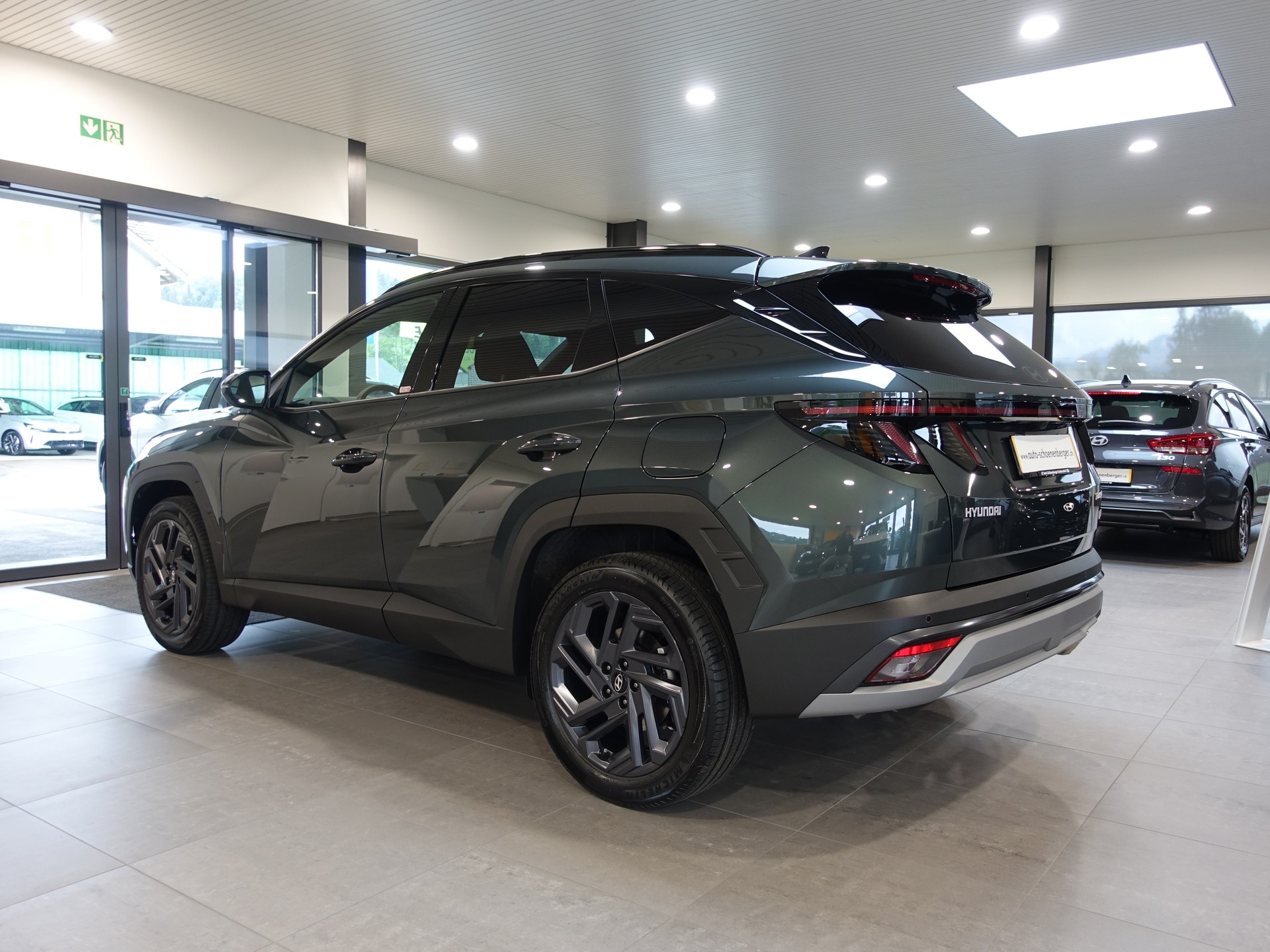 HYUNDAI Tucson 1.6 HEV OrBlLi 4WD-showroom-element-2