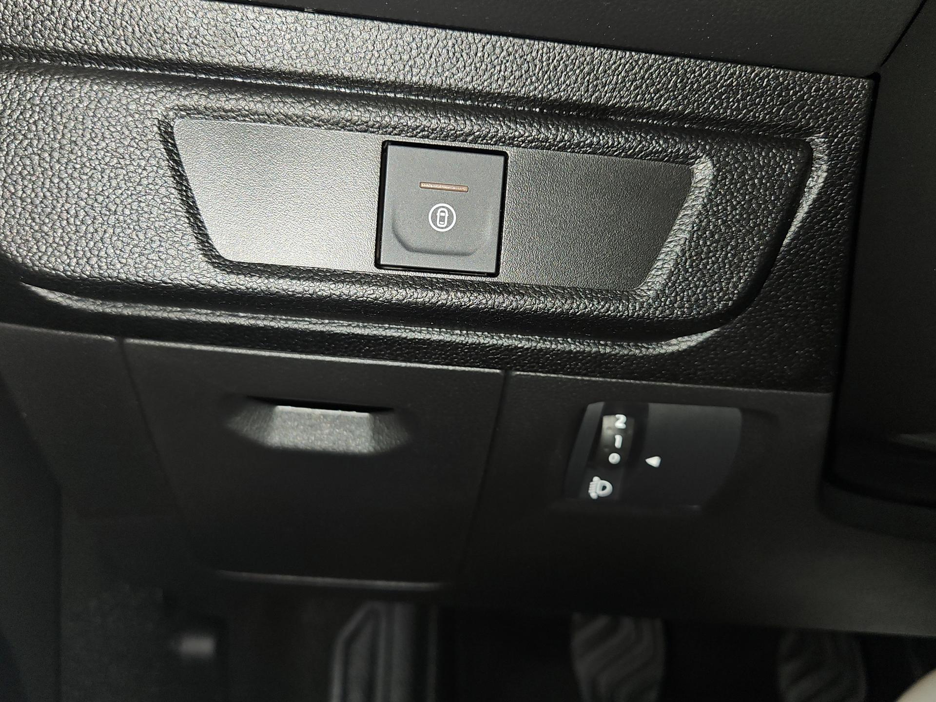 DACIA Sandero Stepway TCe 110 Extreme+-image-21