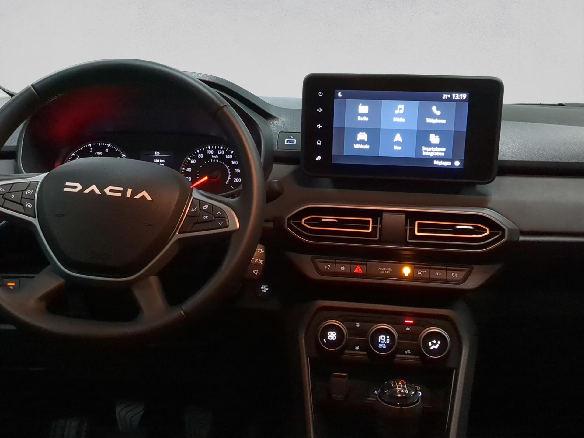 DACIA Sandero Stepway TCe 110 Extreme+-image-13