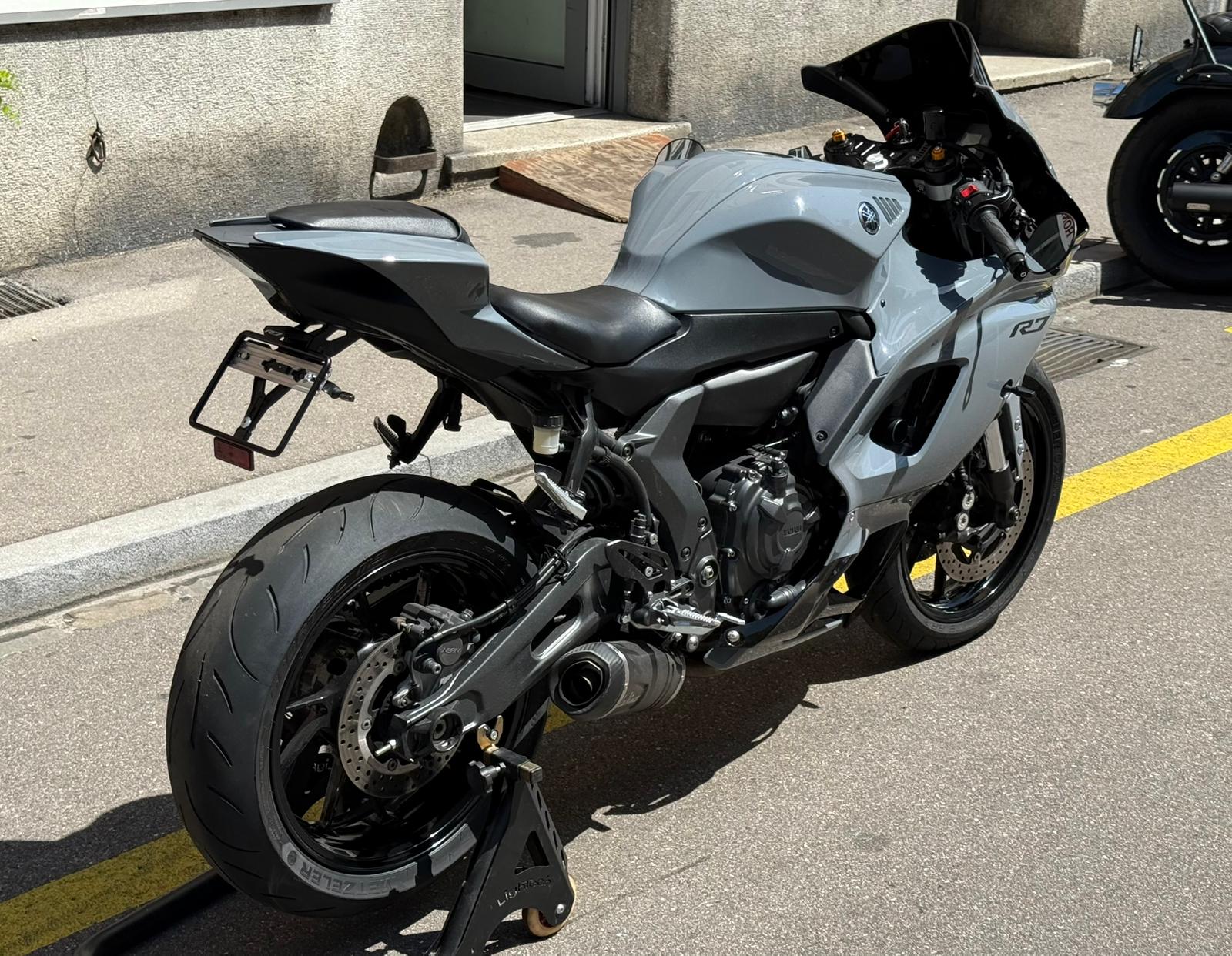 YAMAHA YZF-R7 (35kW)-image-2