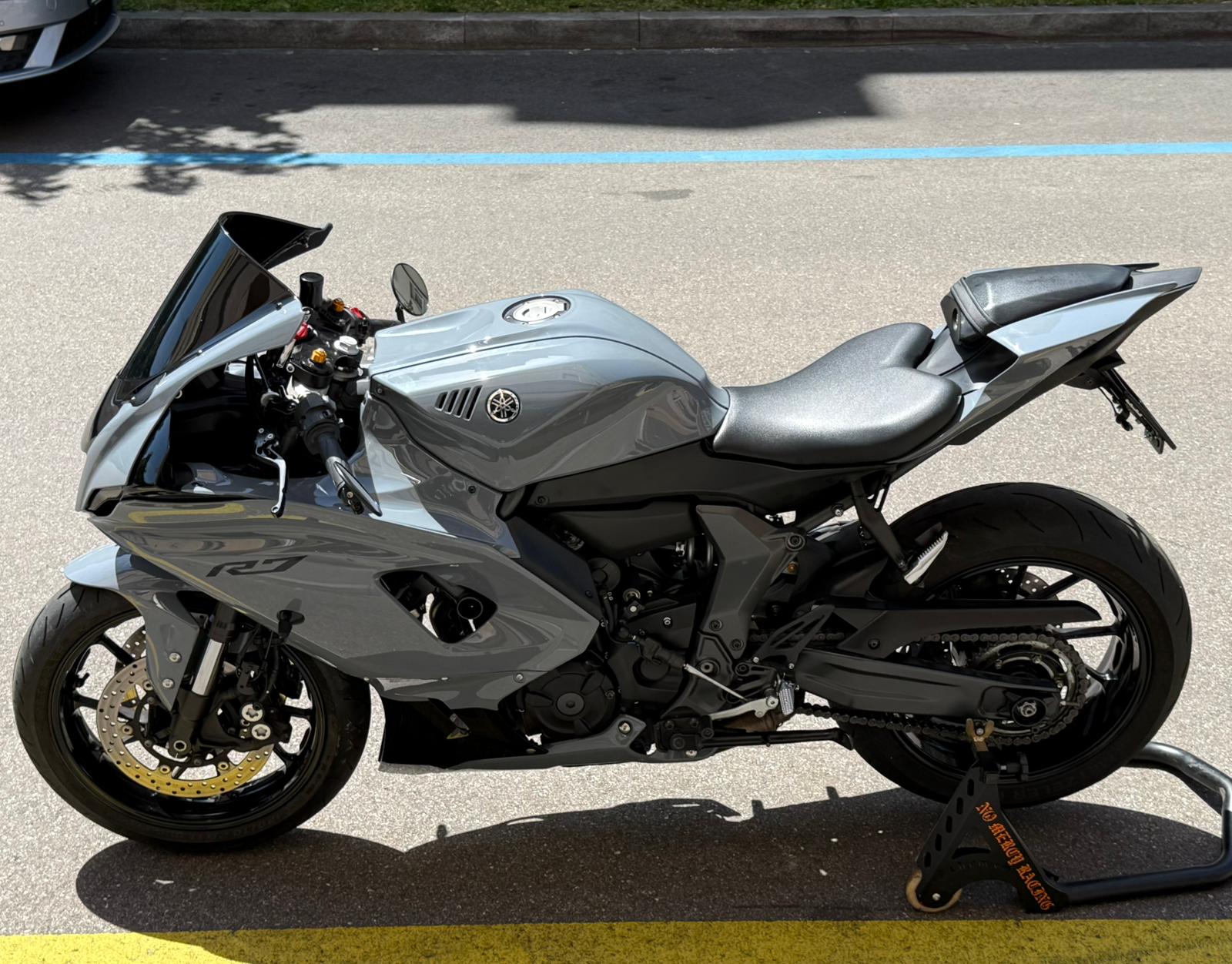 YAMAHA YZF-R7 (35kW)-image-3