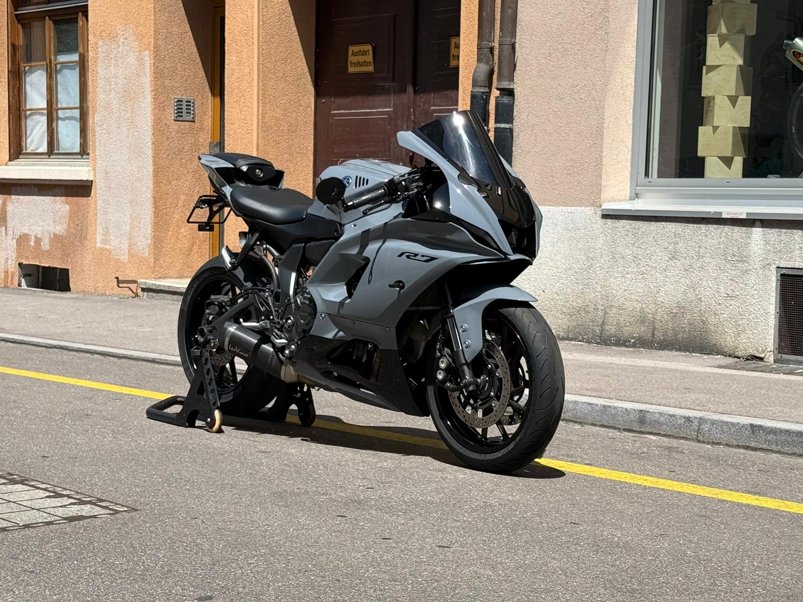 YAMAHA YZF-R7 (35kW)-image-0