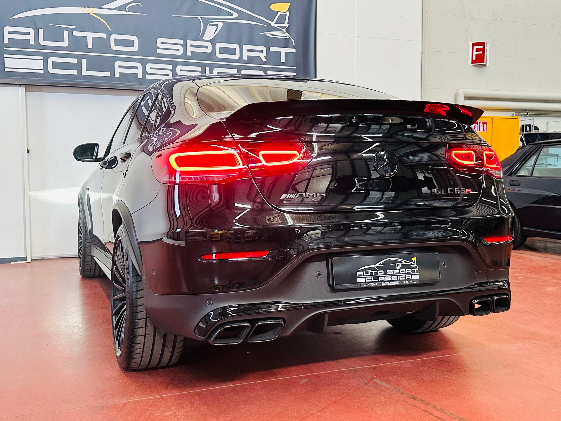 MERCEDES-BENZ GLC Coupé 63 S AMG 4Matic+ 9G-Tronic-image-9