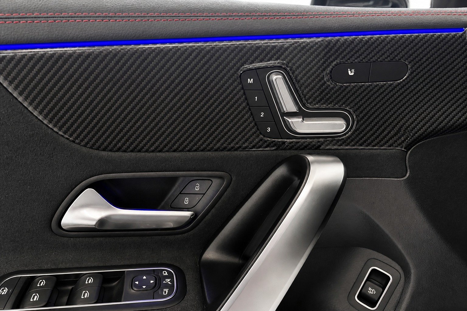 MERCEDES-BENZ CLA 35 AMG 4matic Premium Plus-image-9