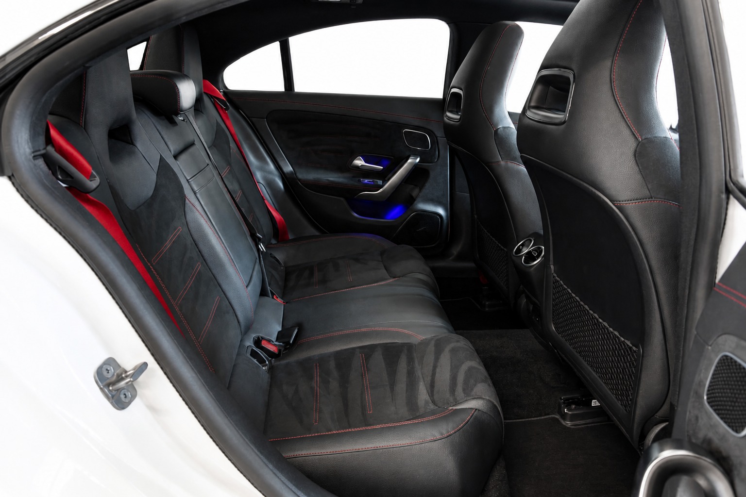 MERCEDES-BENZ CLA 35 AMG 4matic Premium Plus-image-20