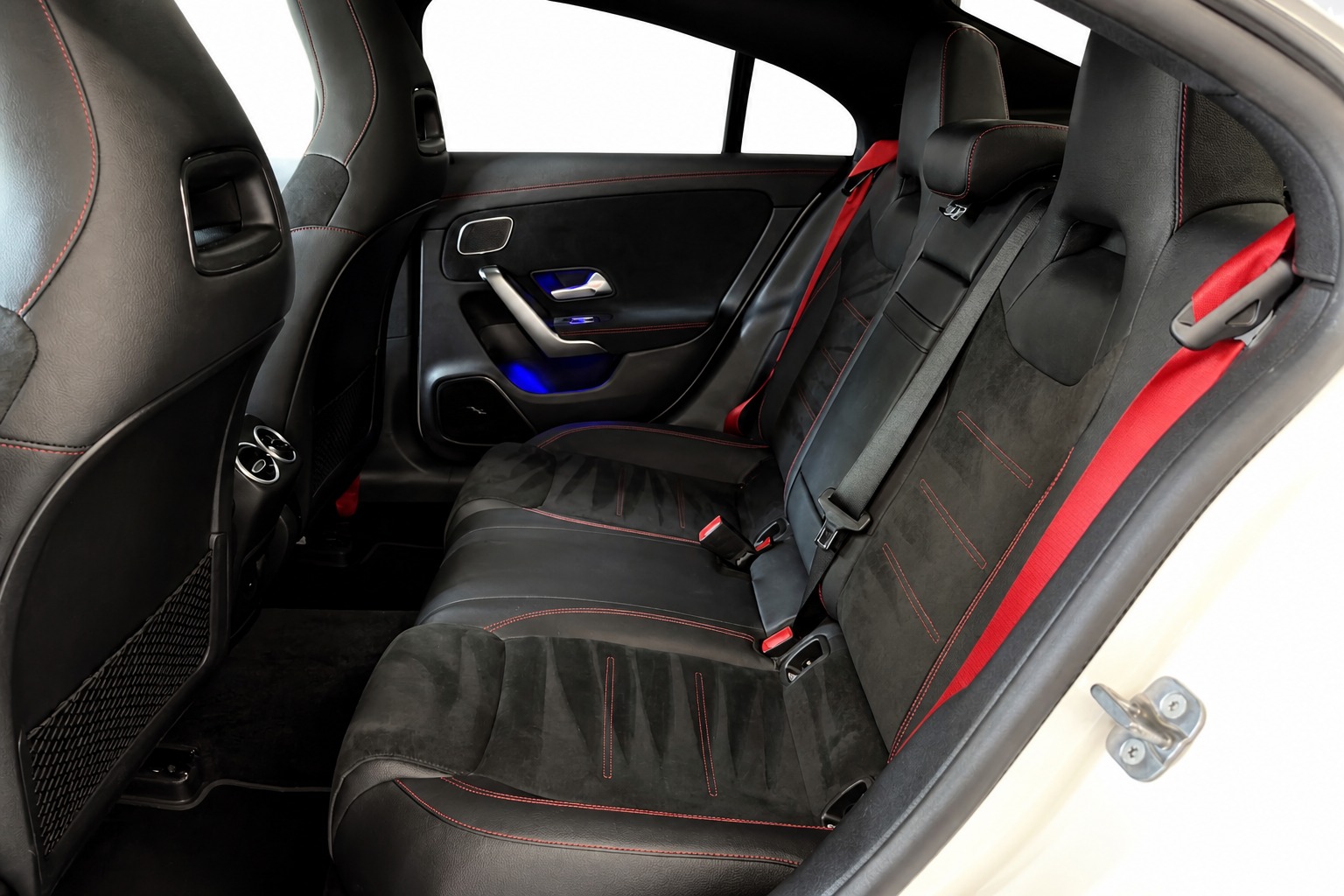 MERCEDES-BENZ CLA 35 AMG 4matic Premium Plus-image-18