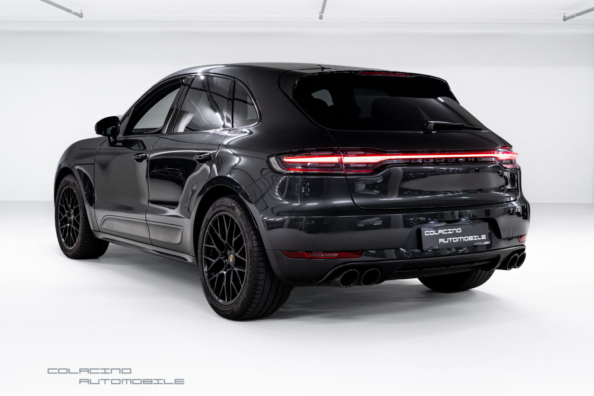 PORSCHE Macan GTS PDK-showroom-element-3