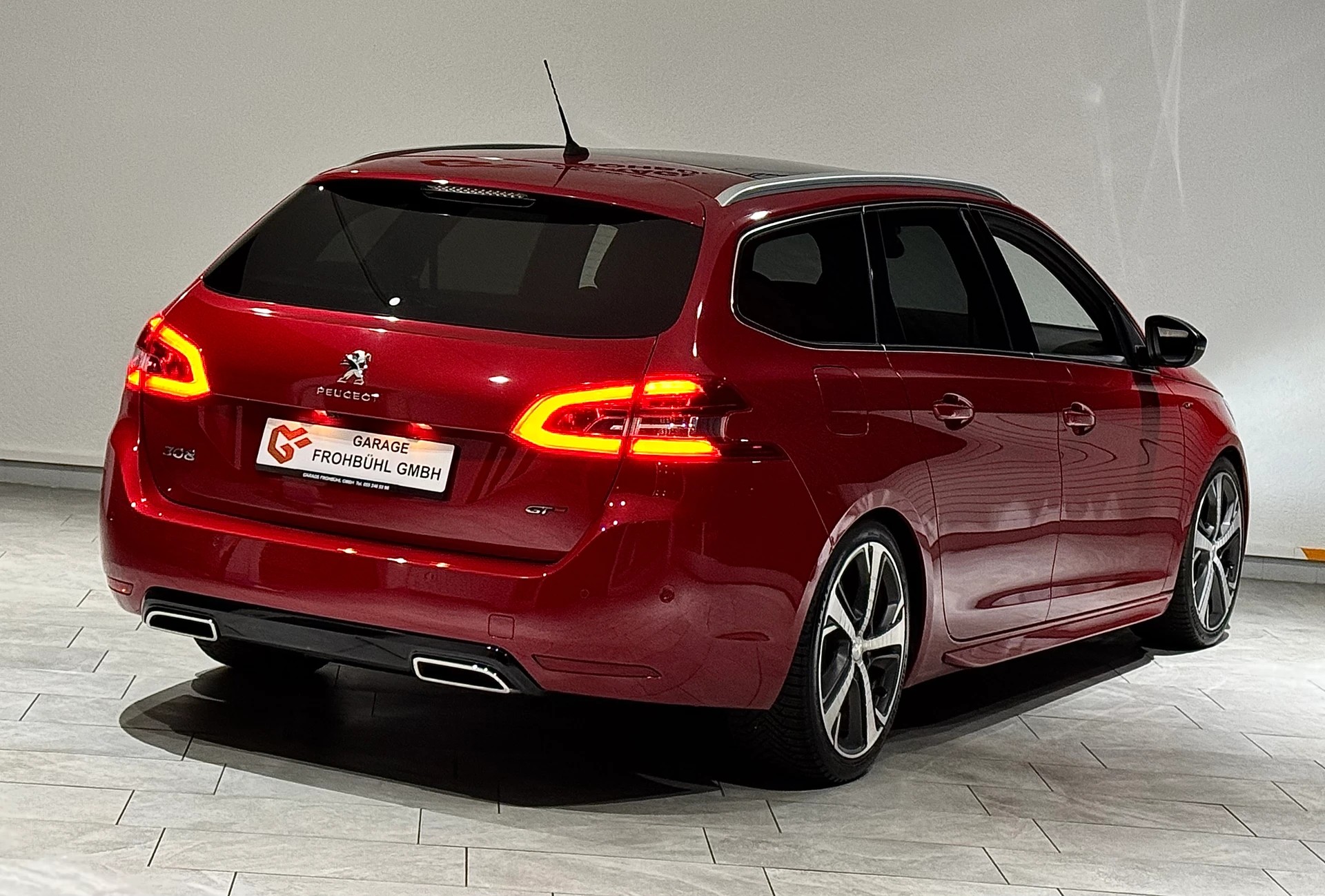 PEUGEOT 308 SW 1.6 THP GT EAT8-showroom-element-3