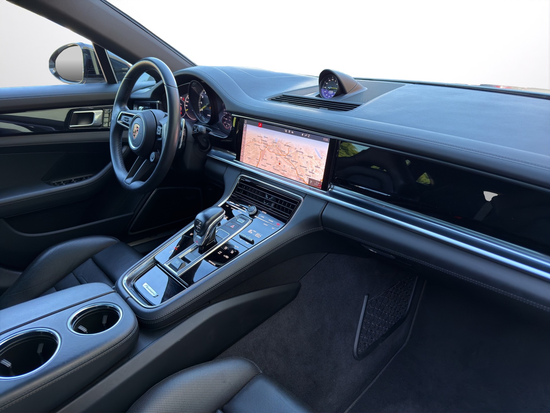 PORSCHE Panamera 4S E-Hybrid Sport Turismo PDK-image-14