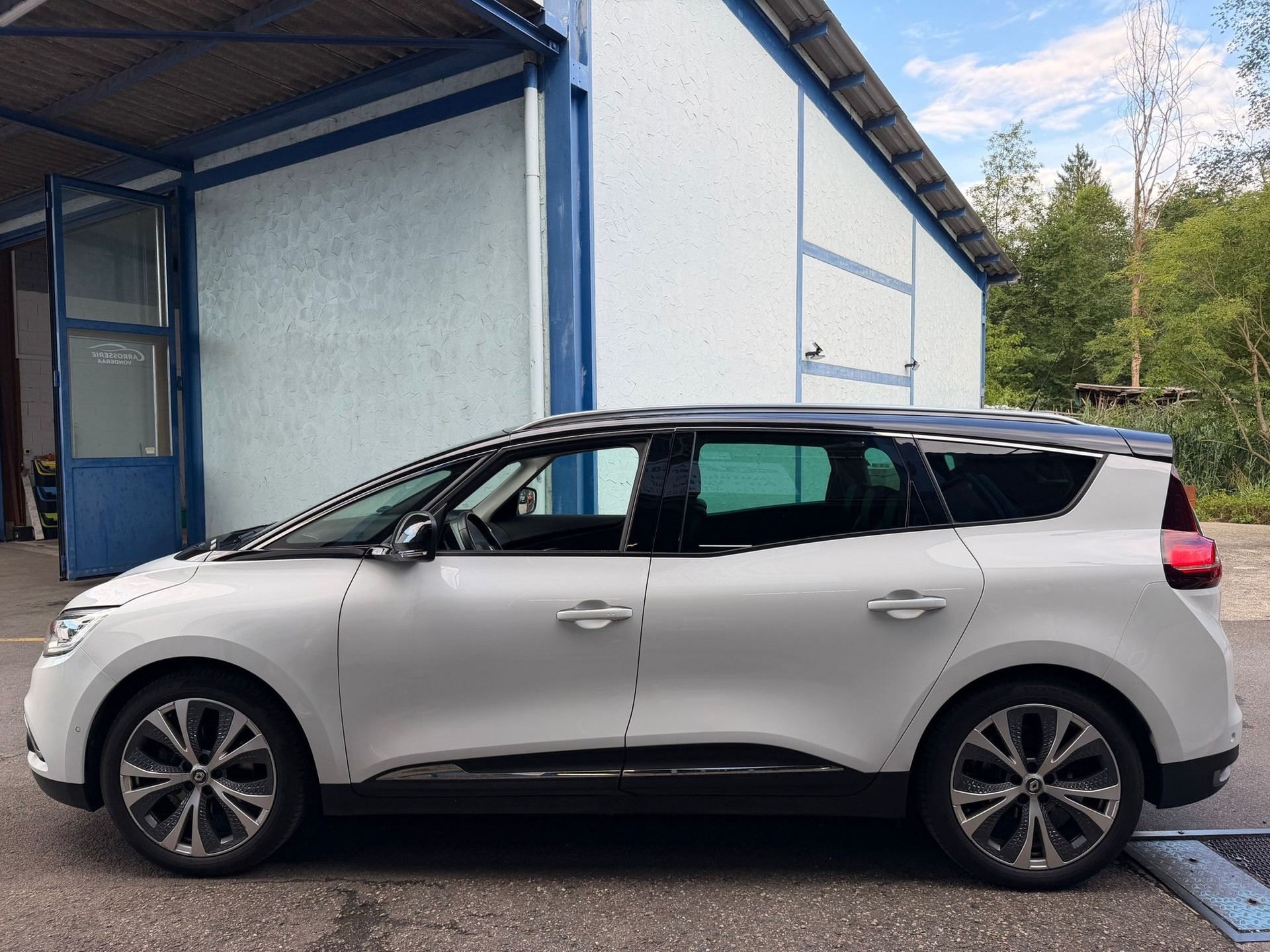RENAULT Grand Scénic 1.3 16V Turbo Business Line EDC-image-11