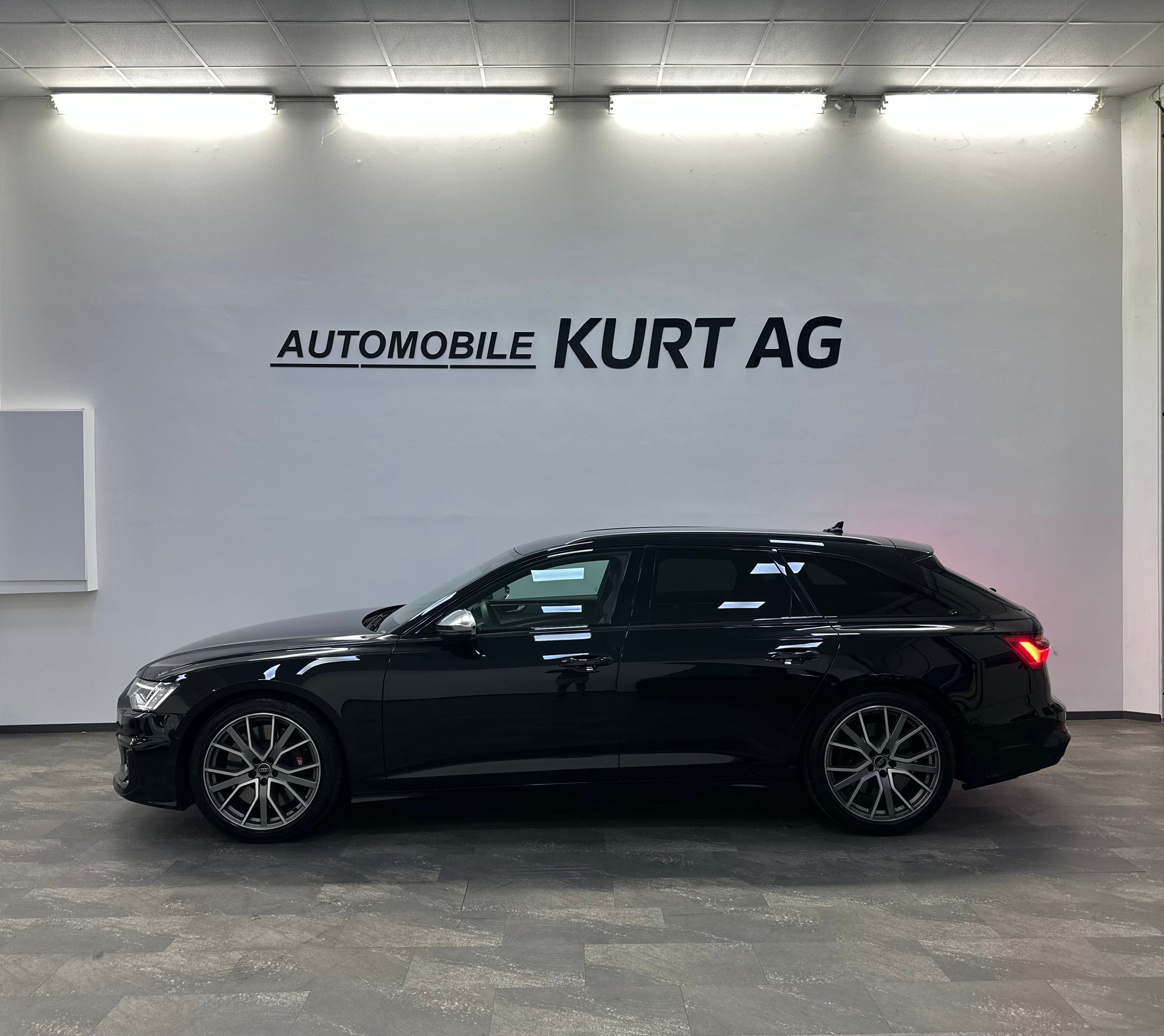 AUDI S6 Avant 3.0 TDI quattro tiptronic-showroom-element-2