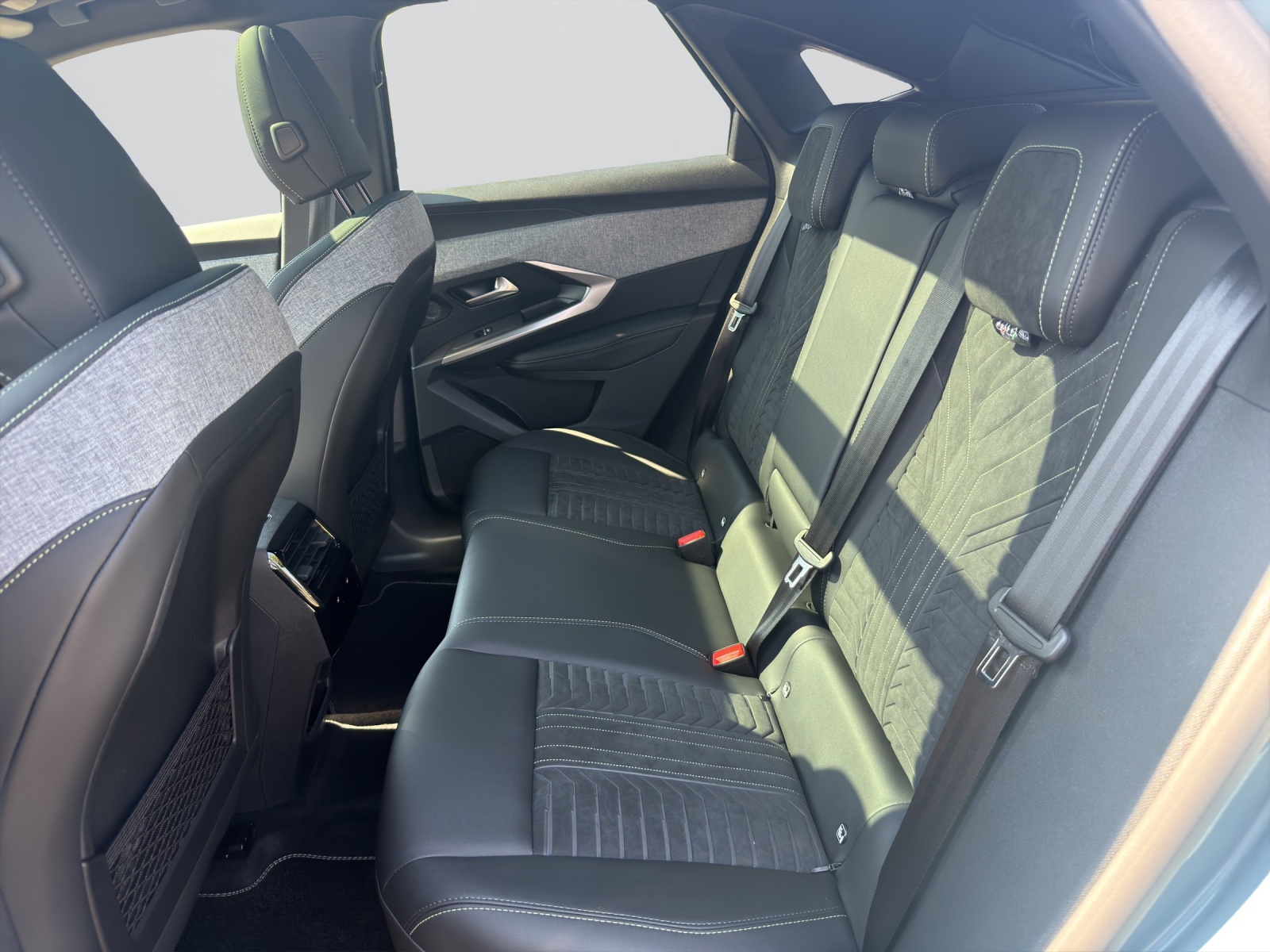 PEUGEOT 3008 NEW 145 e-DCS GT-image-7