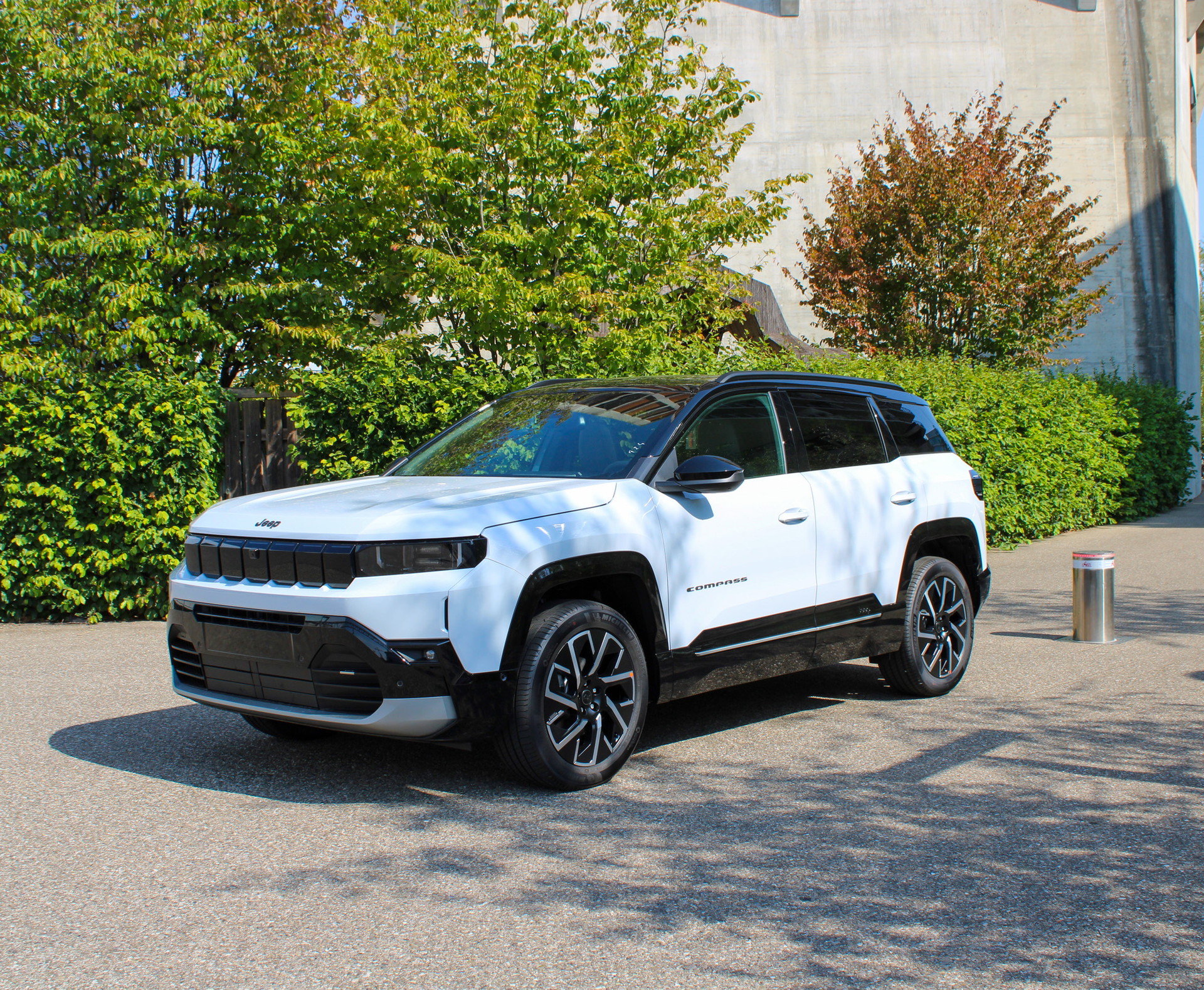 JEEP Compass 1.2 T e-Hybrid Summit