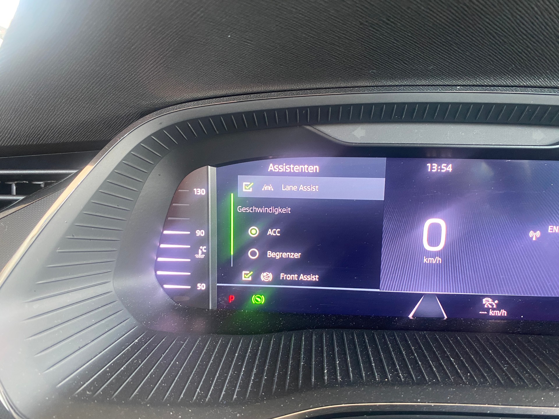 SKODA Octavia Combi 2.0 TDI DSG Ambition 4x4-image-11