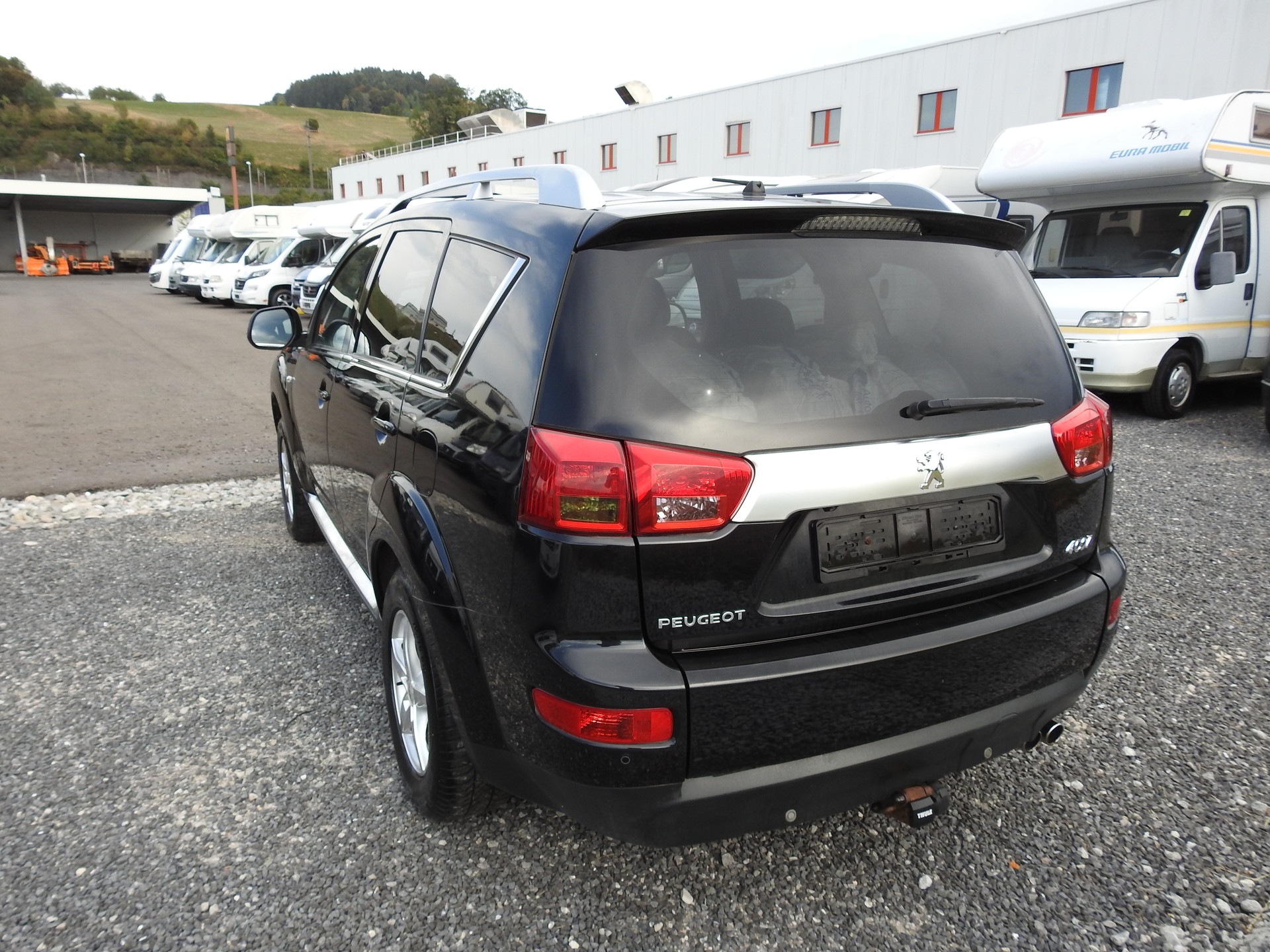 PEUGEOT 4007 2.2 HDi Platinum Edition-showroom-element-3