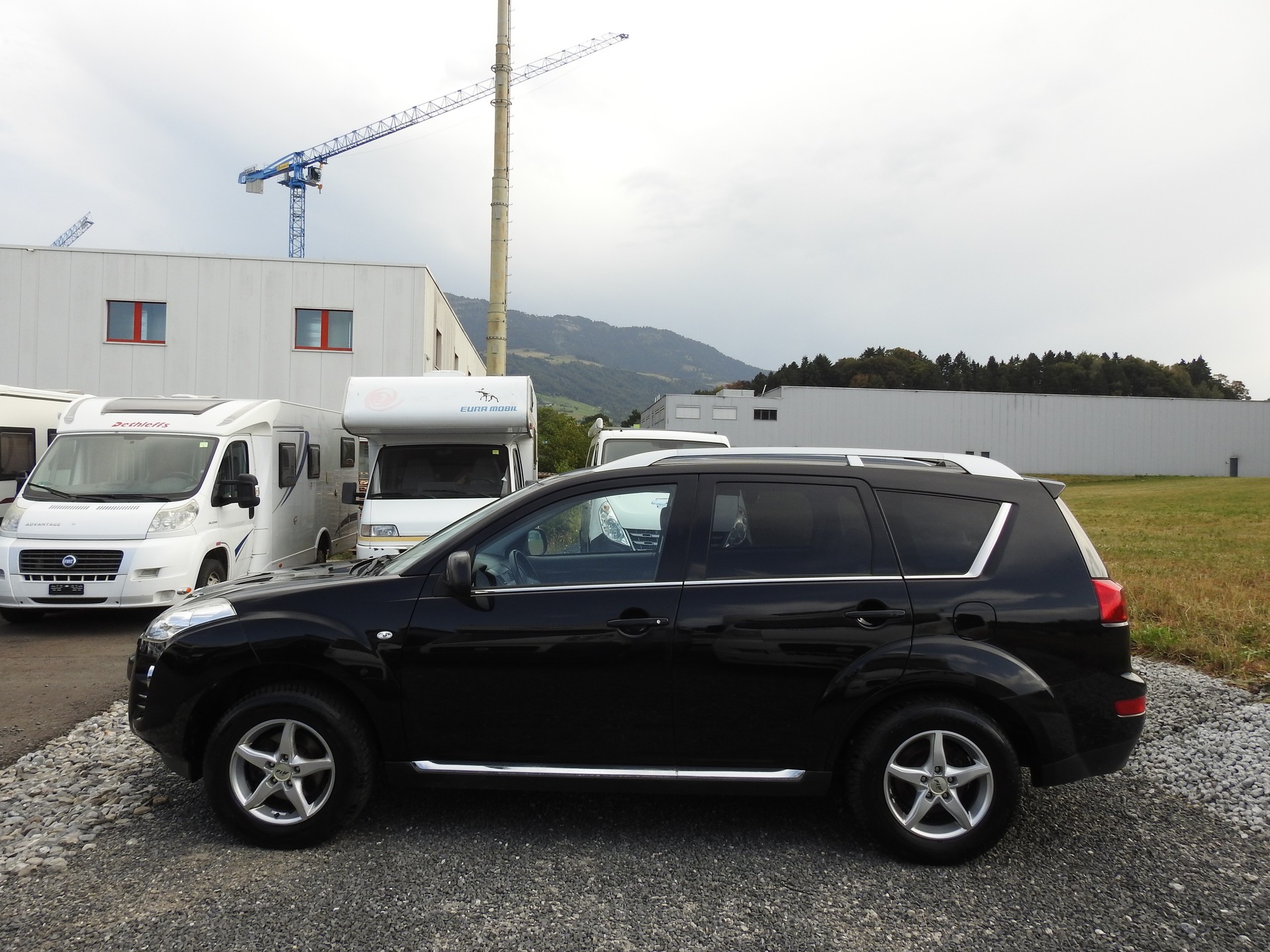 PEUGEOT 4007 2.2 HDi Platinum Edition-showroom-element-2