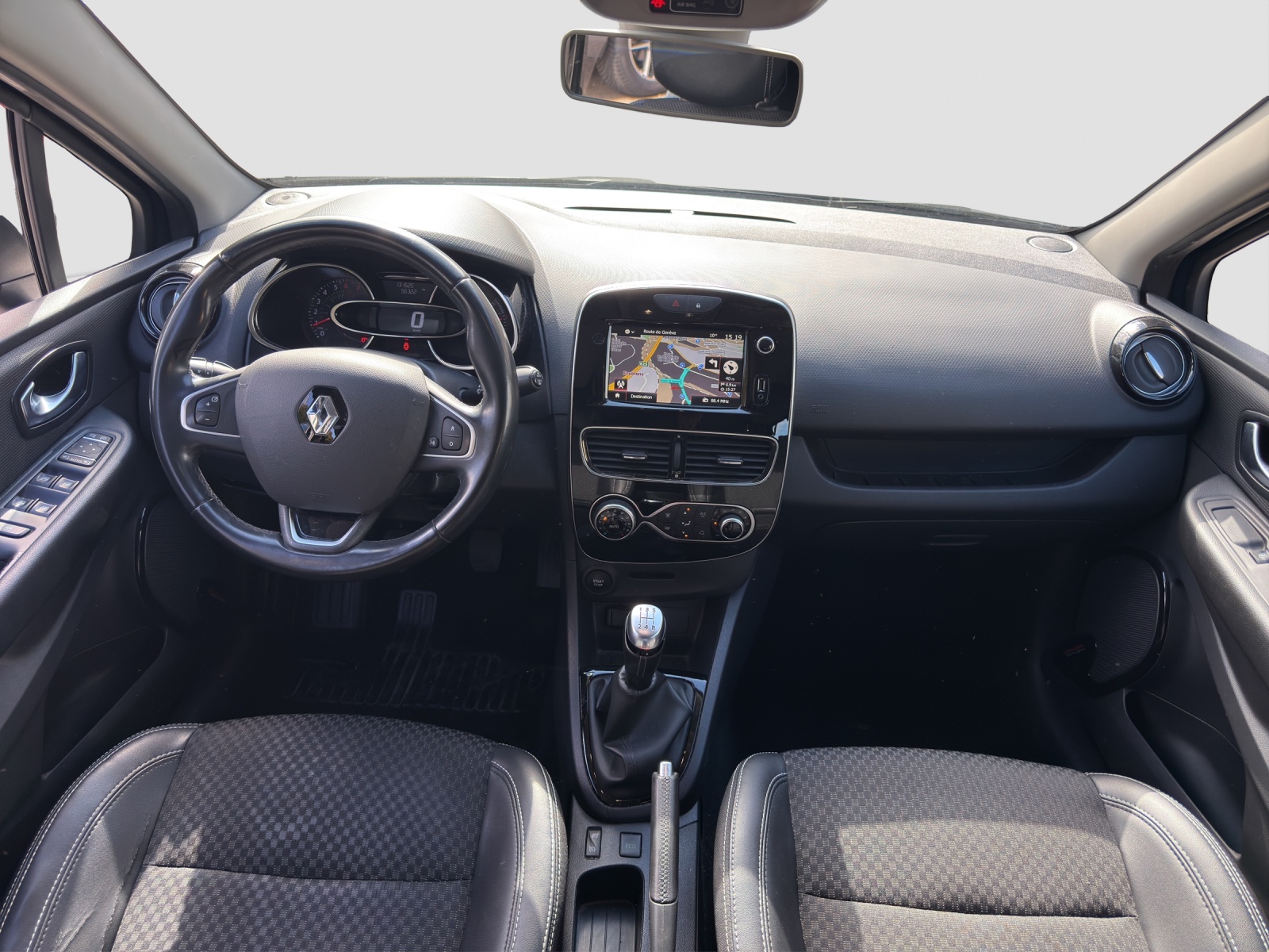 RENAULT Clio 0.9 Intens-image-4