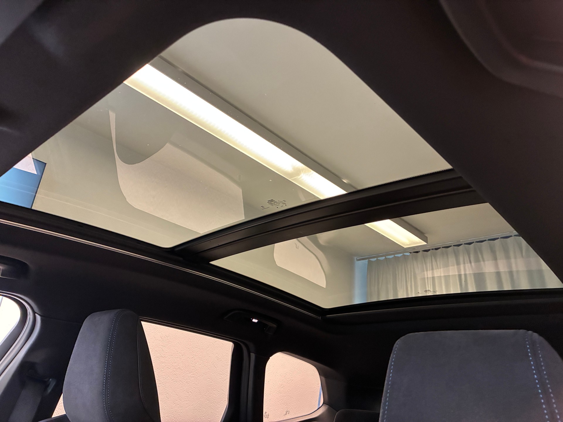 BMW X1 23i xDrive-image-19