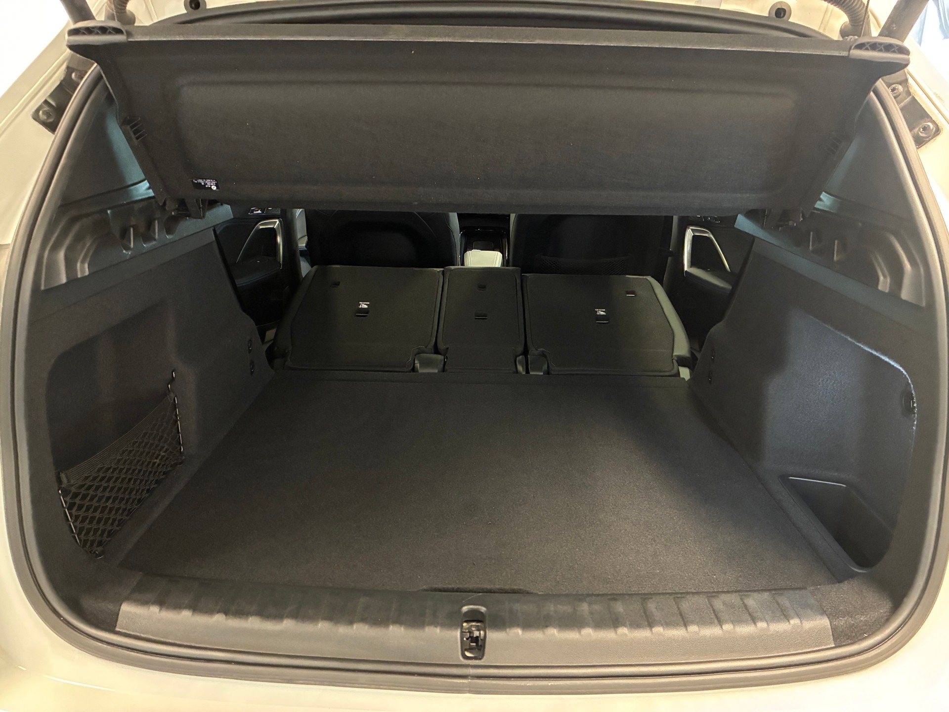 BMW X1 23i xDrive-image-5