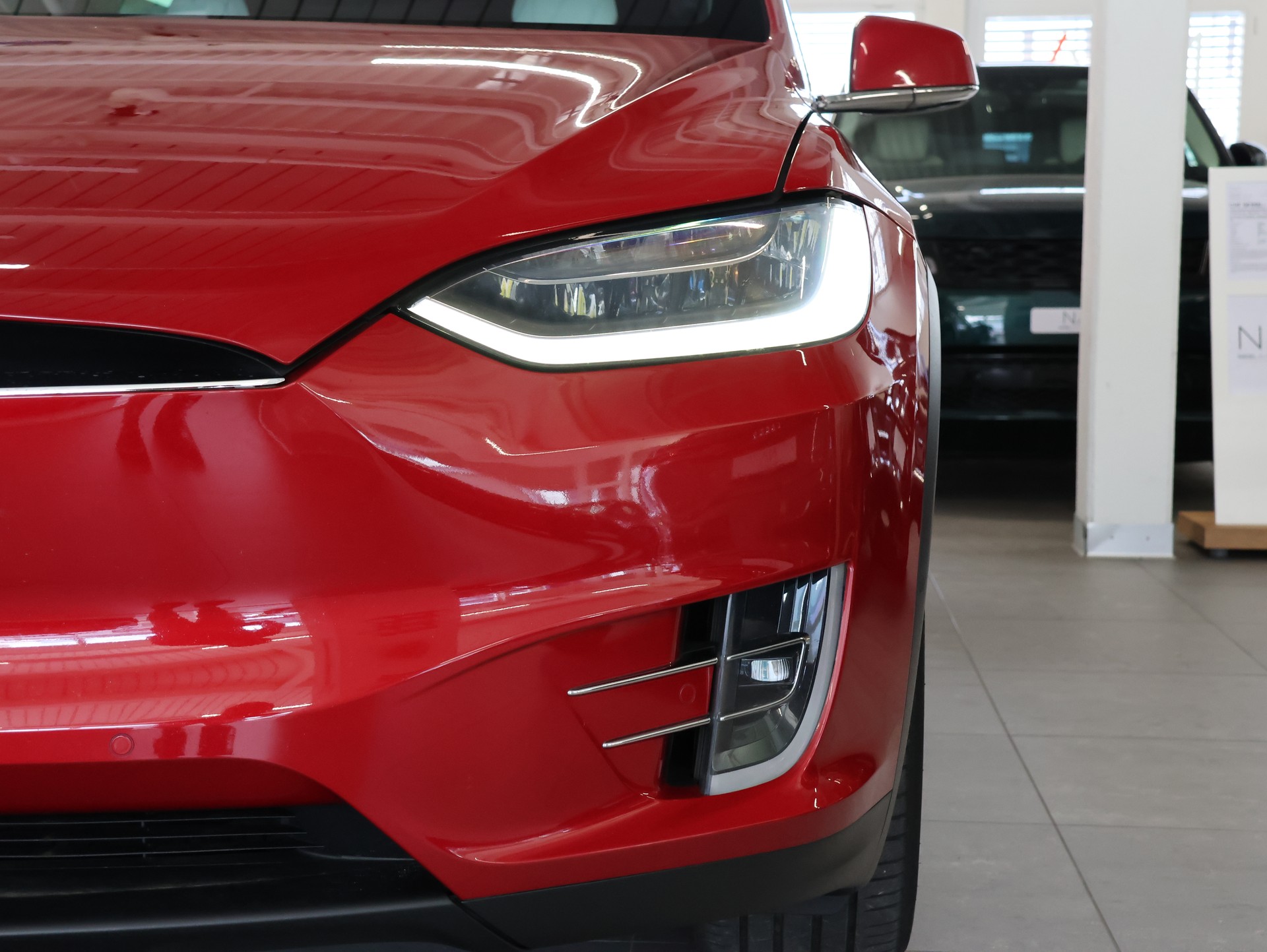 TESLA Model X Performance *Panoramadach* *Sitzheizung*-image-9