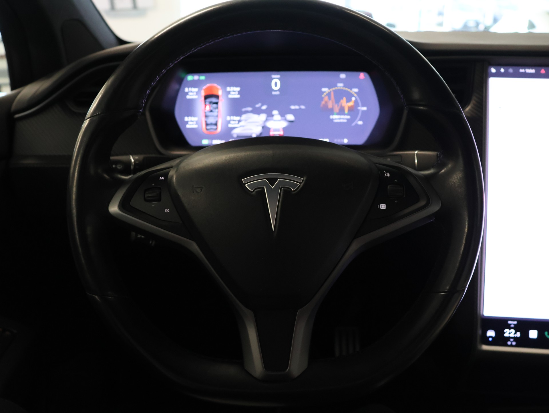 TESLA Model X Performance *Panoramadach* *Sitzheizung*-image-21