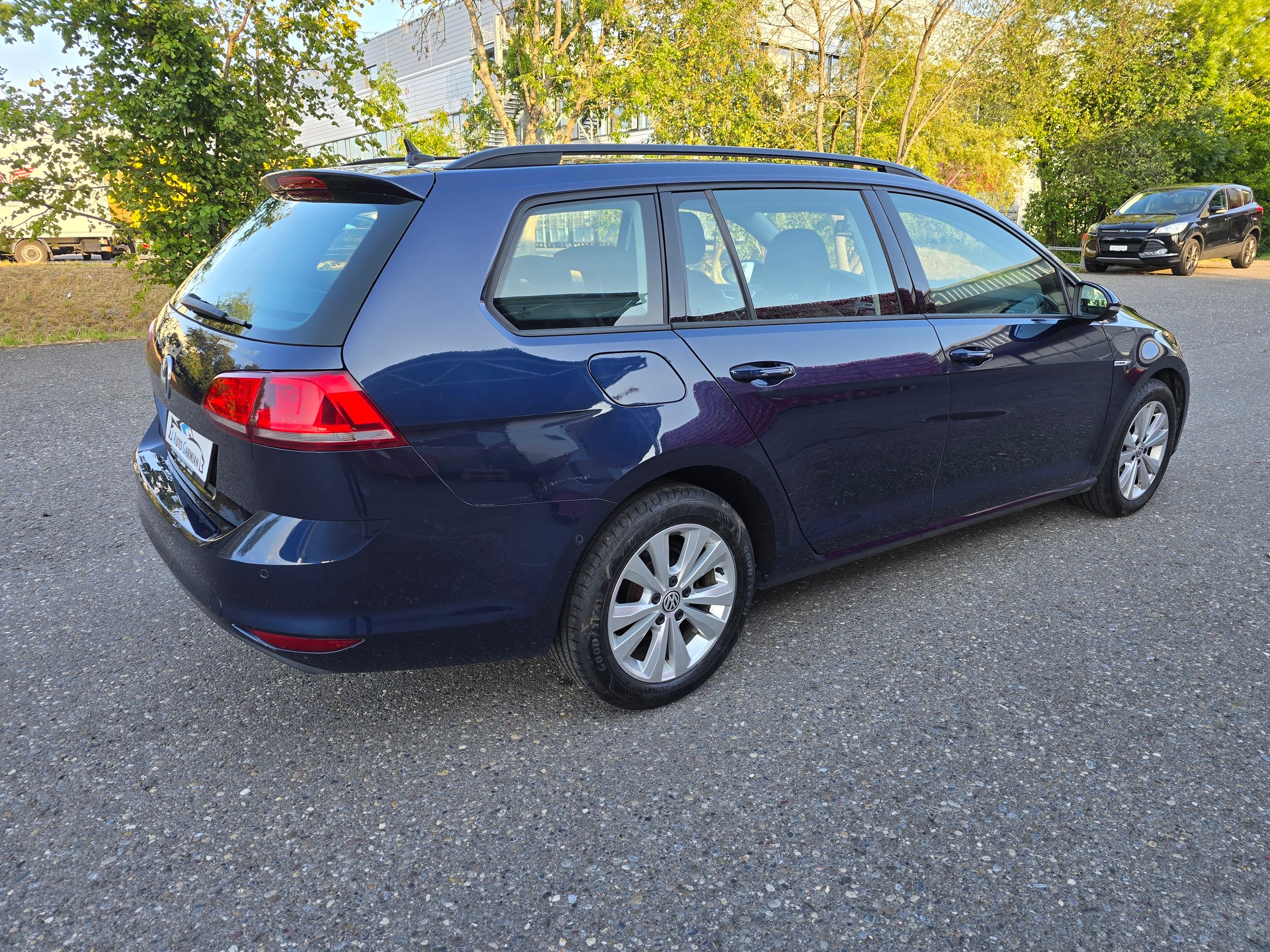 VW Golf Variant 1.4 TGI BlueMotion Highline DSG-image-5