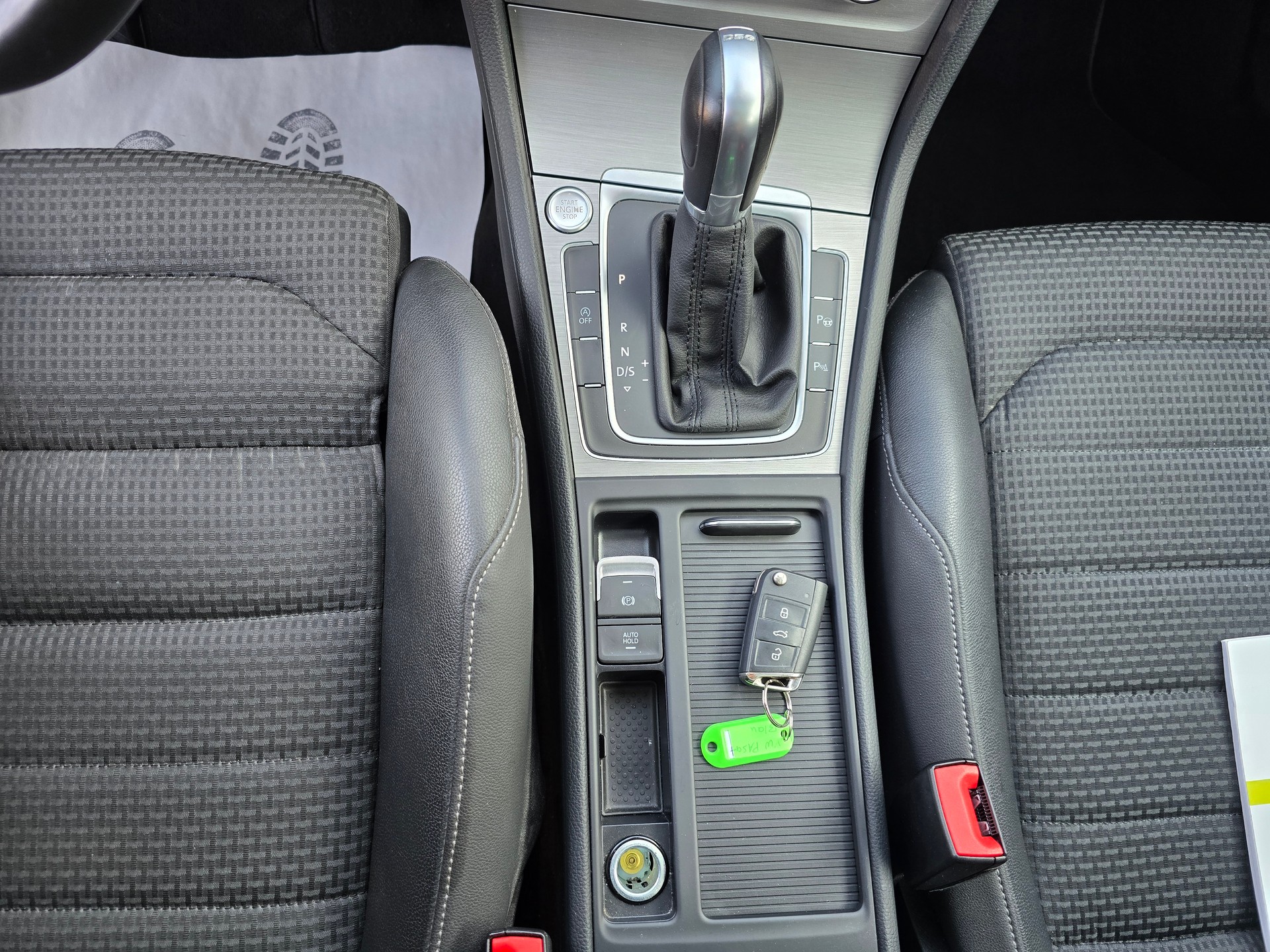 VW Golf Variant 1.4 TGI BlueMotion Highline DSG-image-21