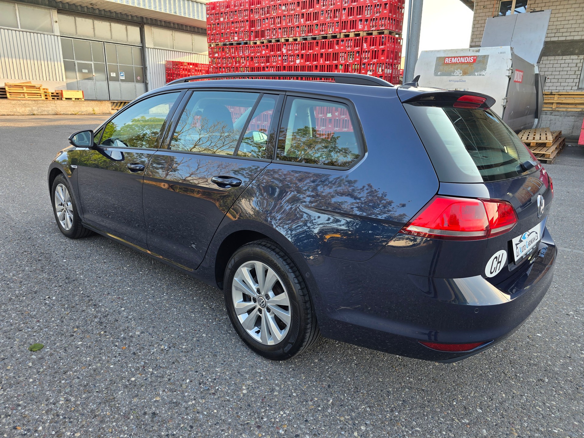 VW Golf Variant 1.4 TGI BlueMotion Highline DSG-image-4