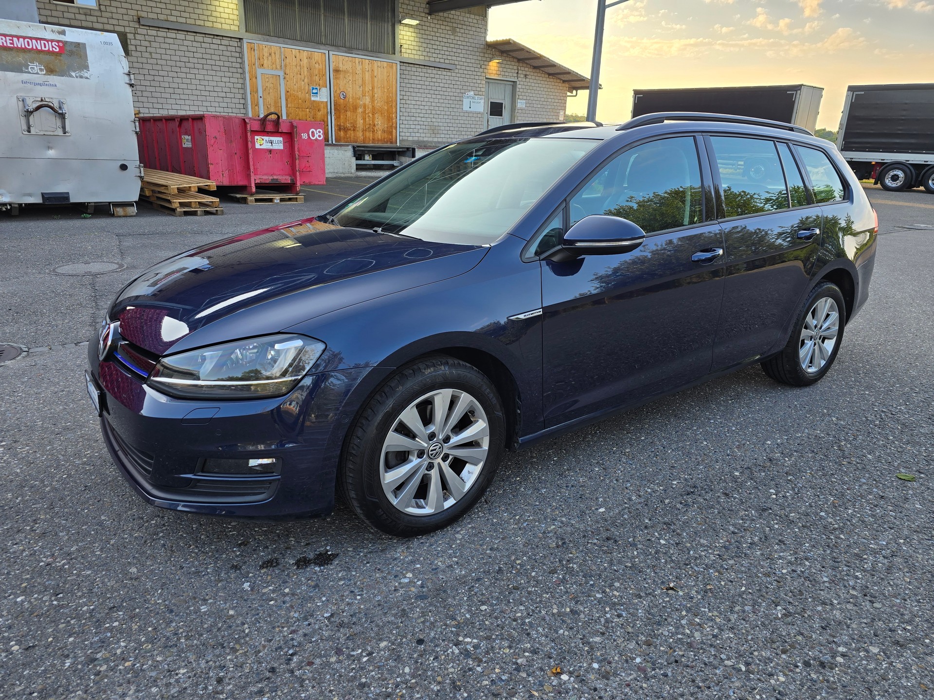 VW Golf Variant 1.4 TGI BlueMotion Highline DSG-showroom-element-2