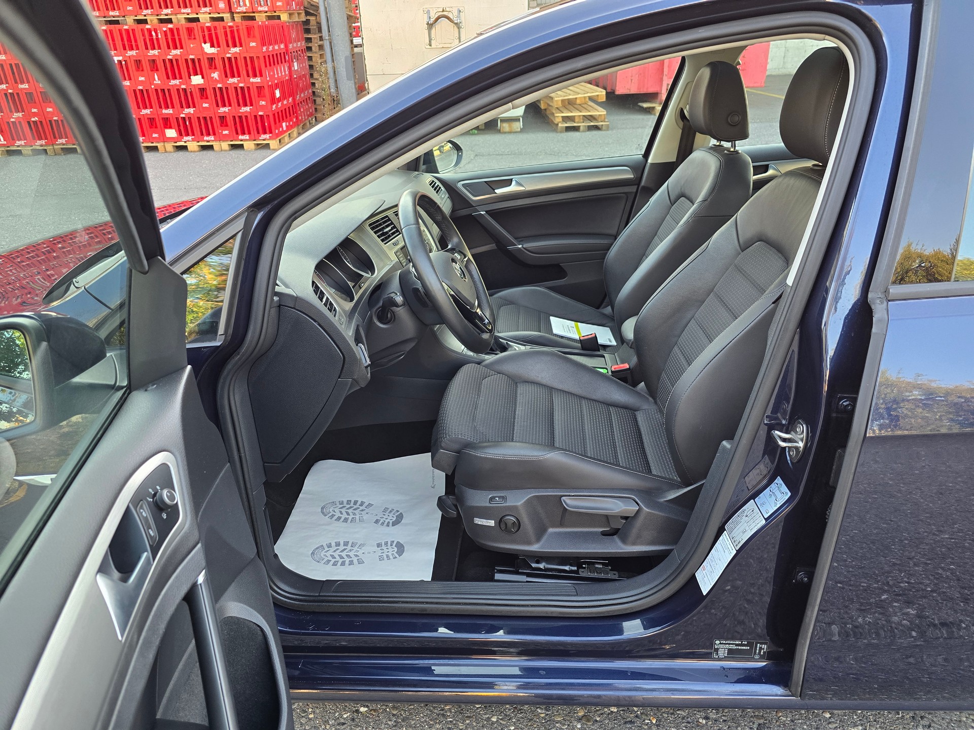 VW Golf Variant 1.4 TGI BlueMotion Highline DSG-image-12