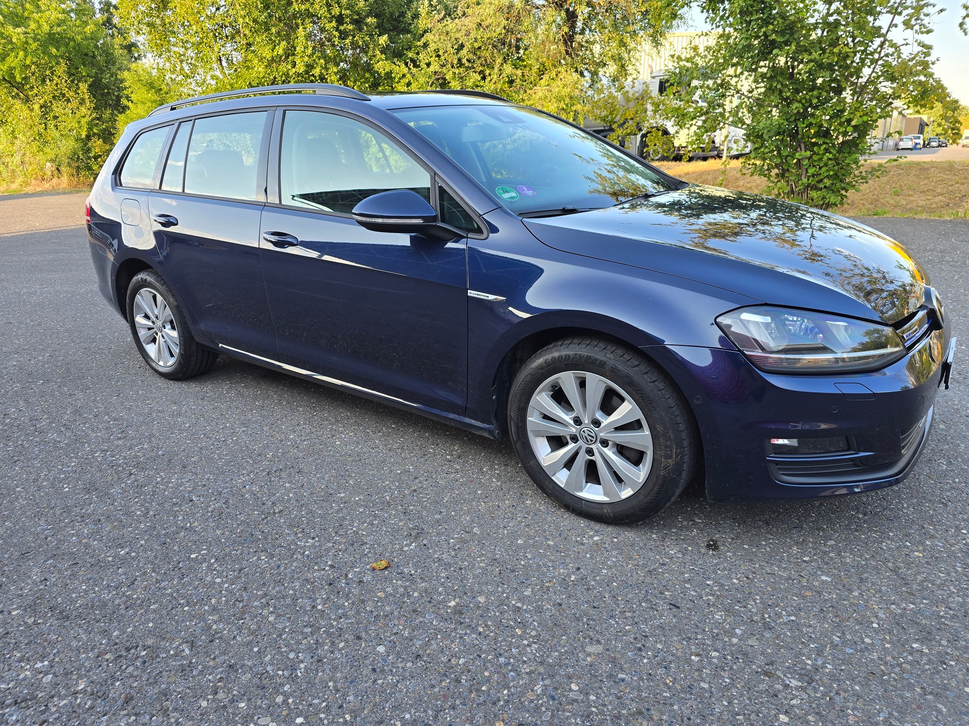 VW Golf Variant 1.4 TGI BlueMotion Highline DSG-showroom-element-1