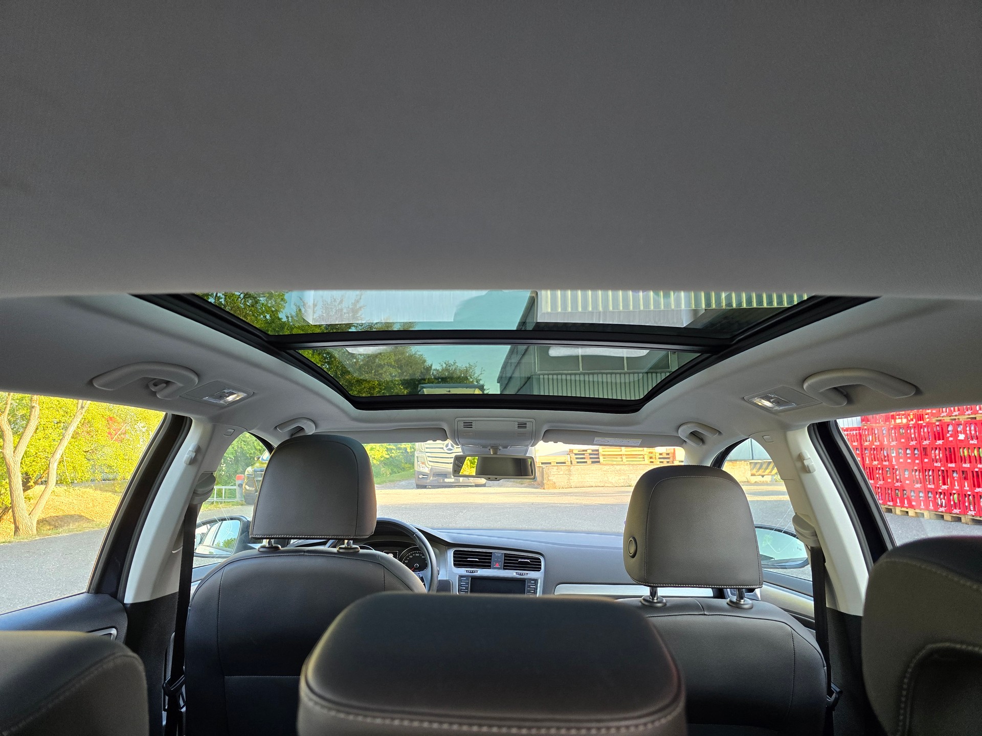VW Golf Variant 1.4 TGI BlueMotion Highline DSG-image-7