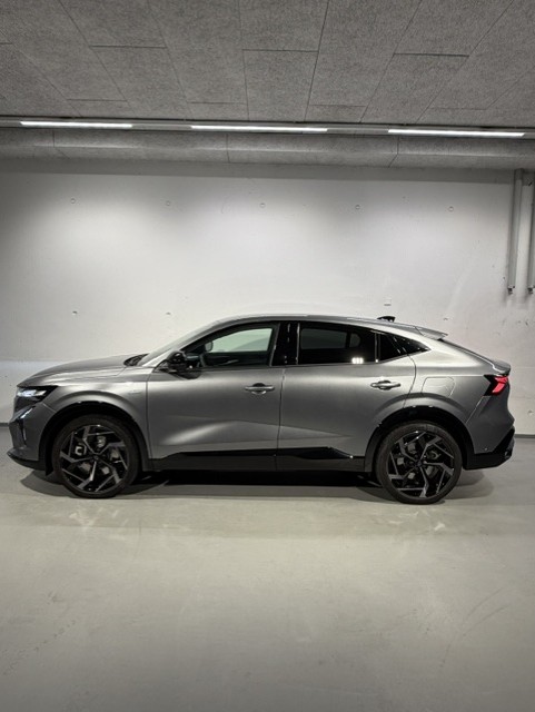RENAULT Rafale 1.2 E-Tech Plug-in Atelier Alpine-showroom-element-2