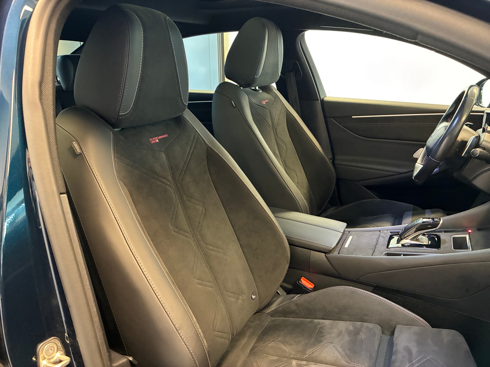 DS AUTOMOBILES DS9 1.6 E-Tense Performance Line+-image-10