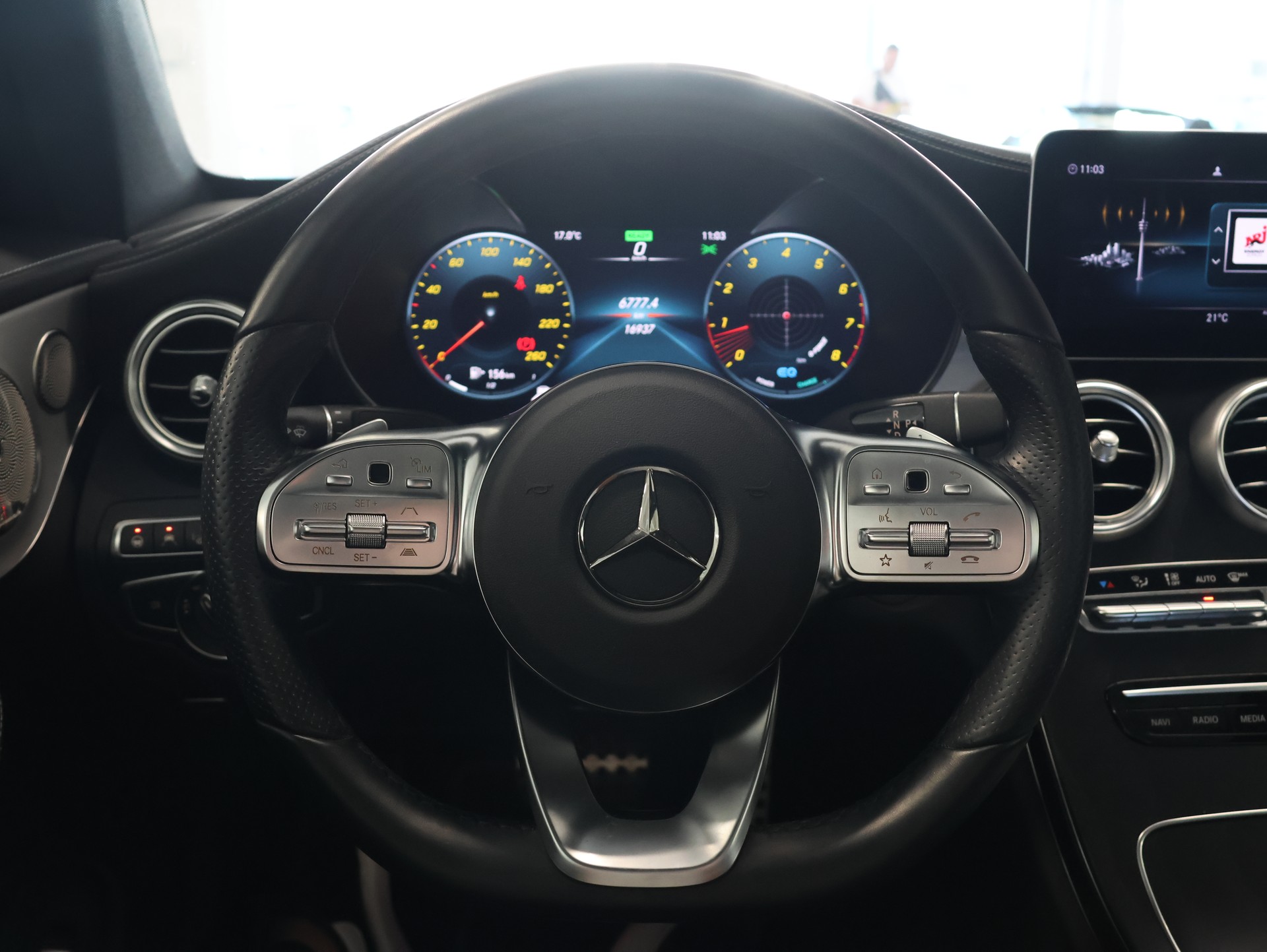 MERCEDES-BENZ C 300 Coupé 4Matic AMG Line 9G-tronic *1.HAND*-image-14