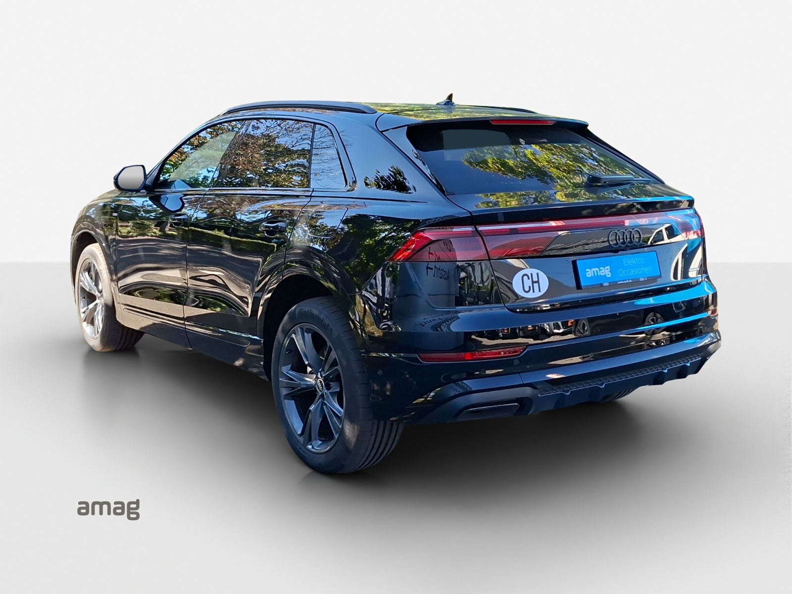 AUDI Q8 SUV TFSI e quattro 290 kW Attraction tiptronic-showroom-element-2