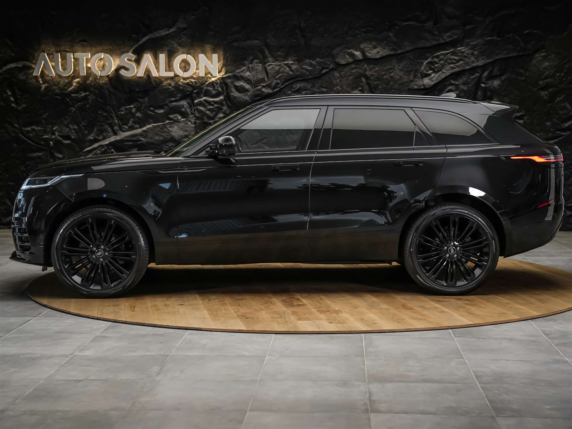 LAND ROVER Range Rover Velar Dynamic SE D 300 I6 MHEV Automatic *Facelift*Panorama*Werksgarantie*-showroom-element-2