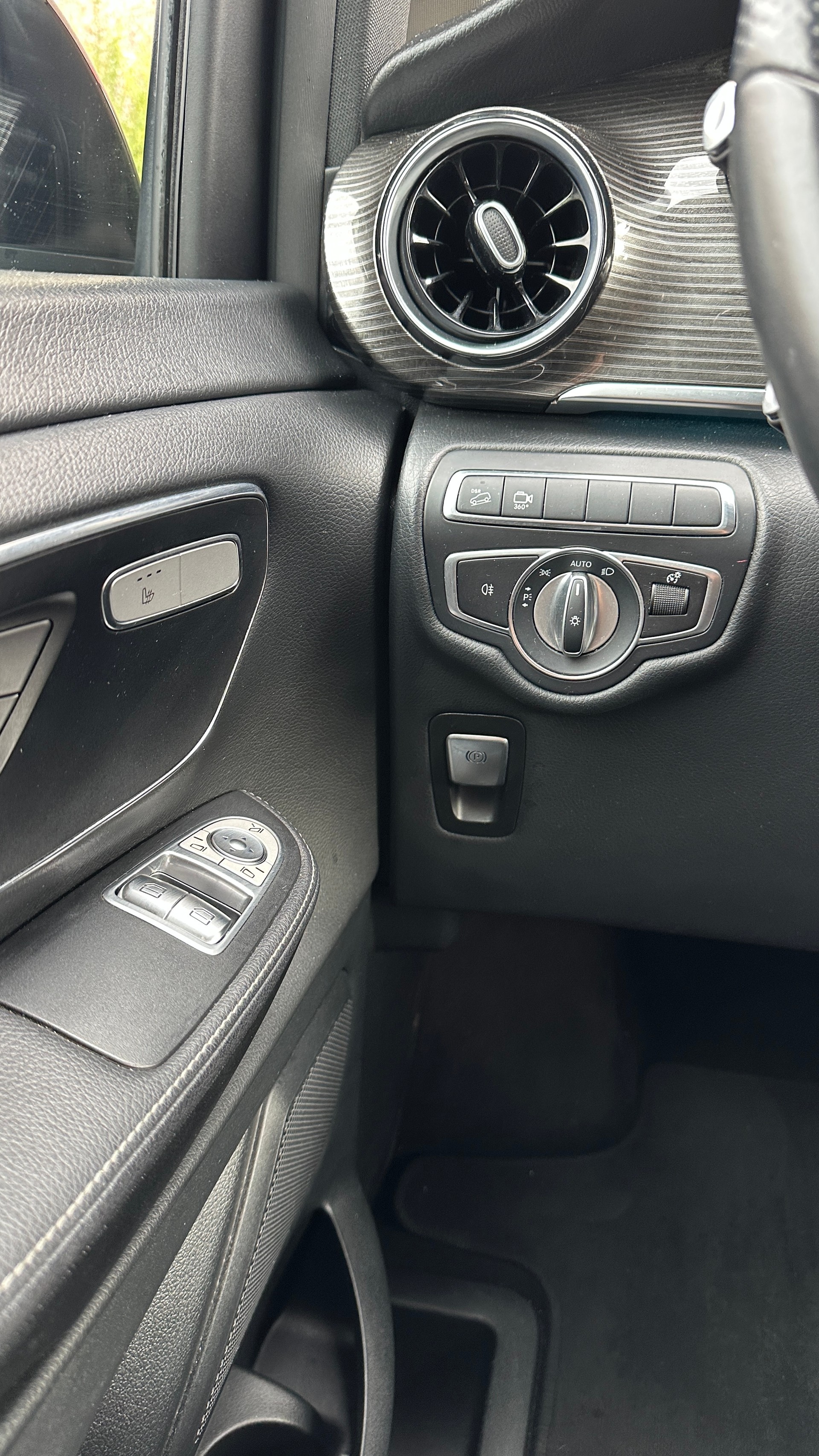 MERCEDES-BENZ V250 d 4MATIC Lang – 8 Plätze-image-12